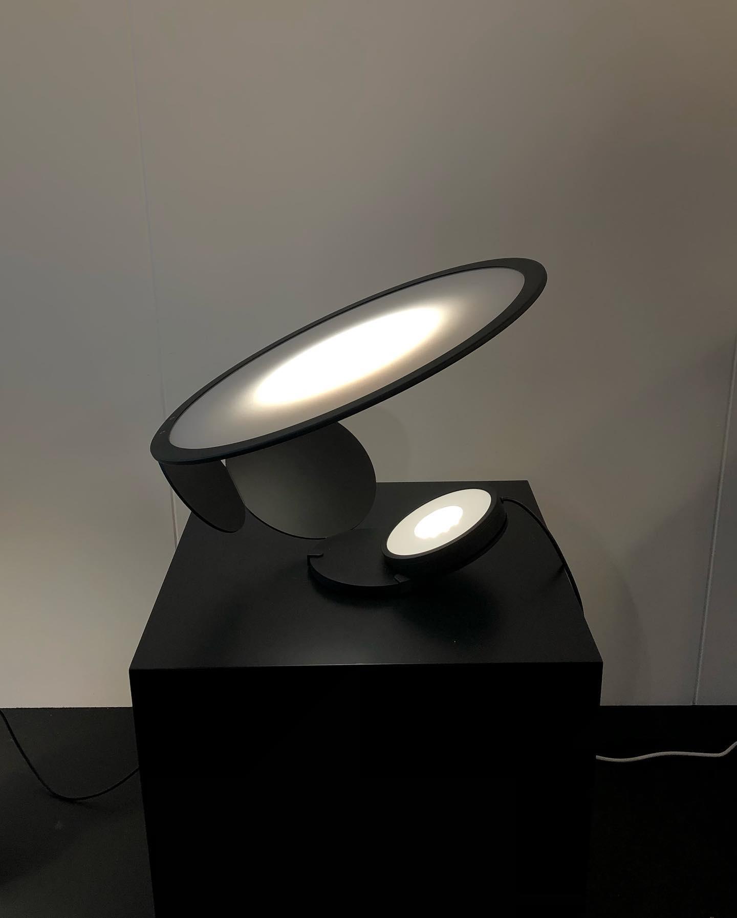 Calalena Contemporary Table Lamp