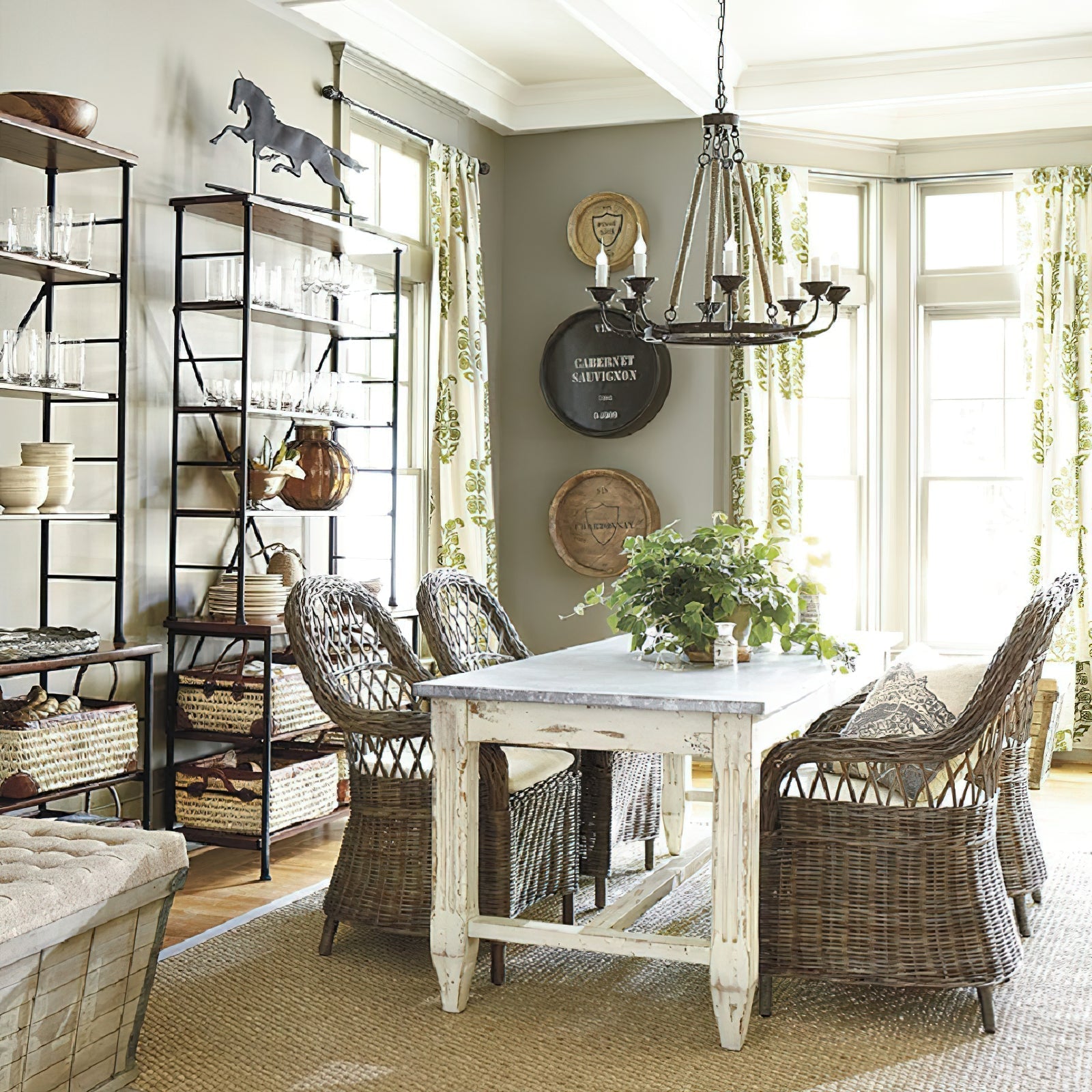 Traver Chandelier