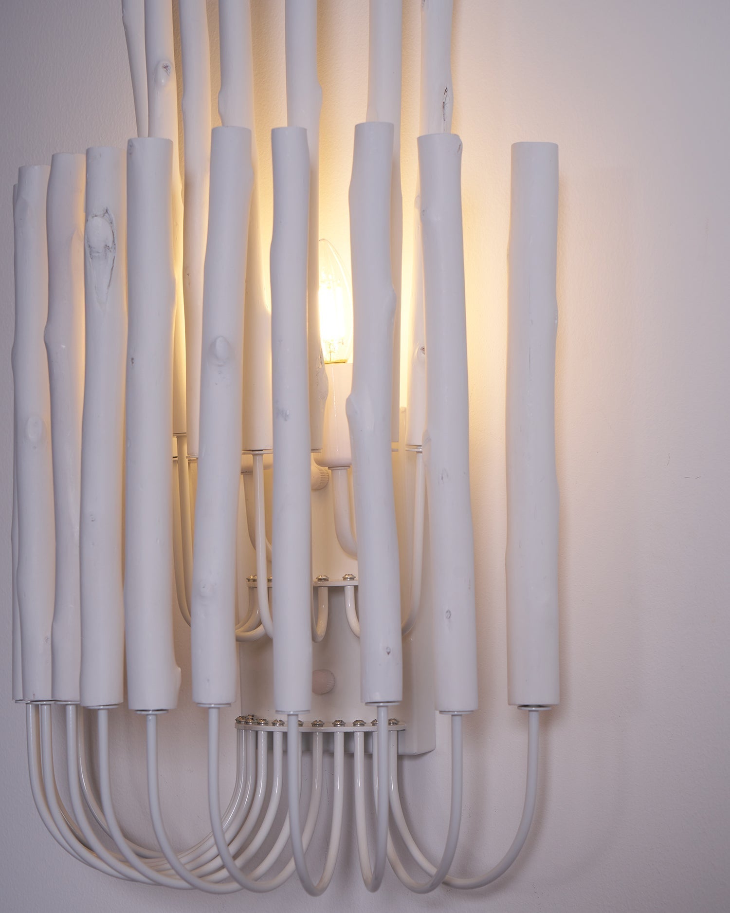 Vasilora Individual Creativity Art Wood Wall Lamp