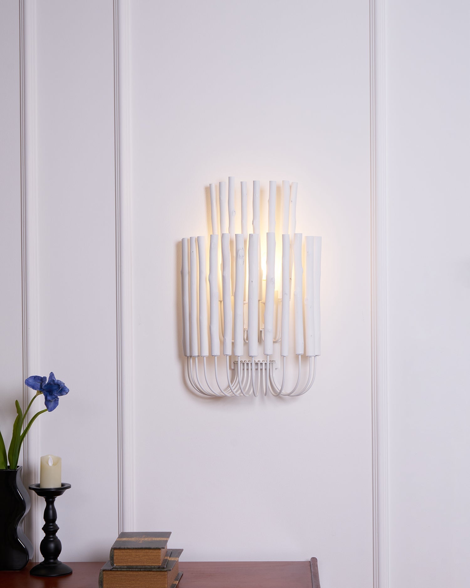 Vasilora Individual Creativity Art Wood Wall Lamp