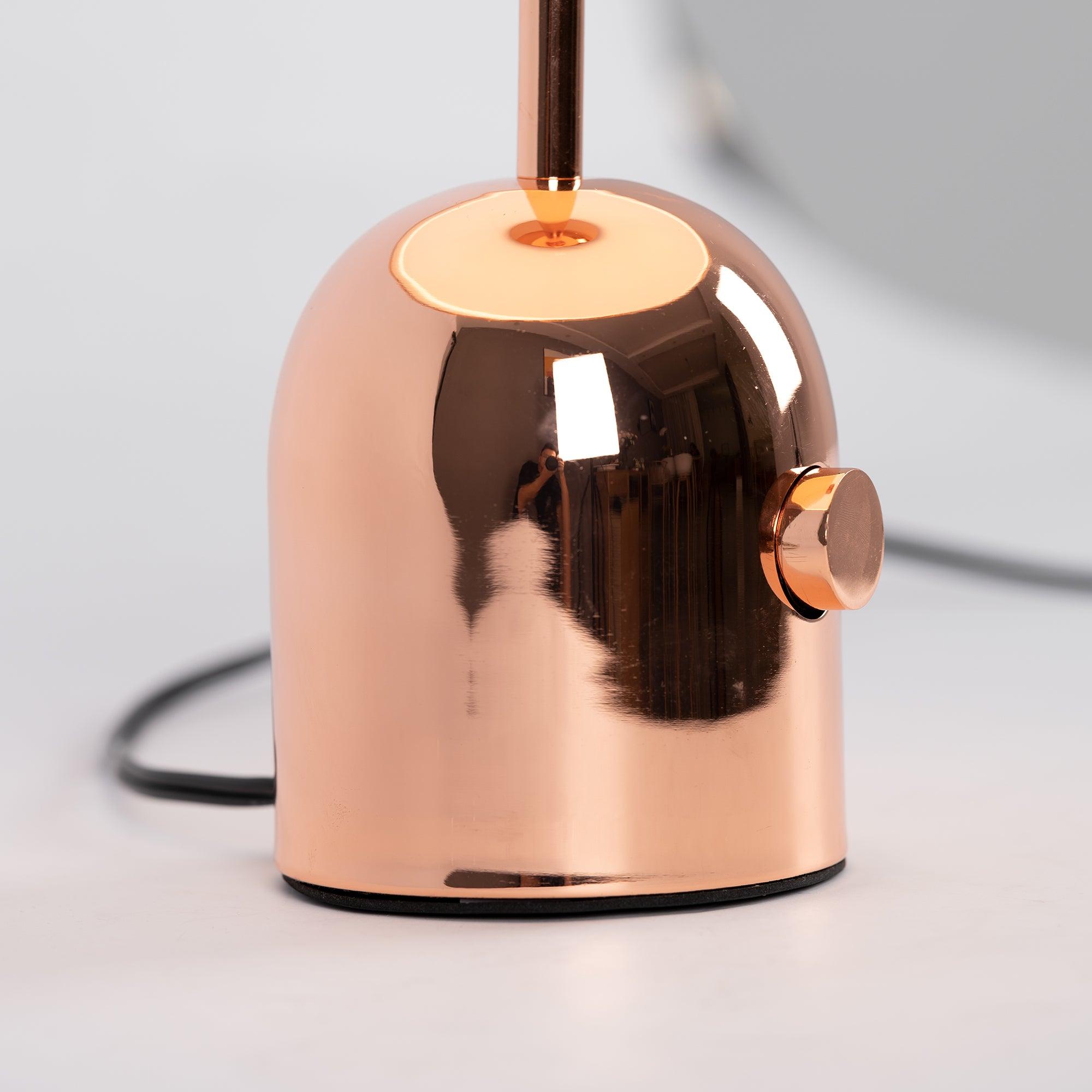 Ames Luxury Bell Table Light