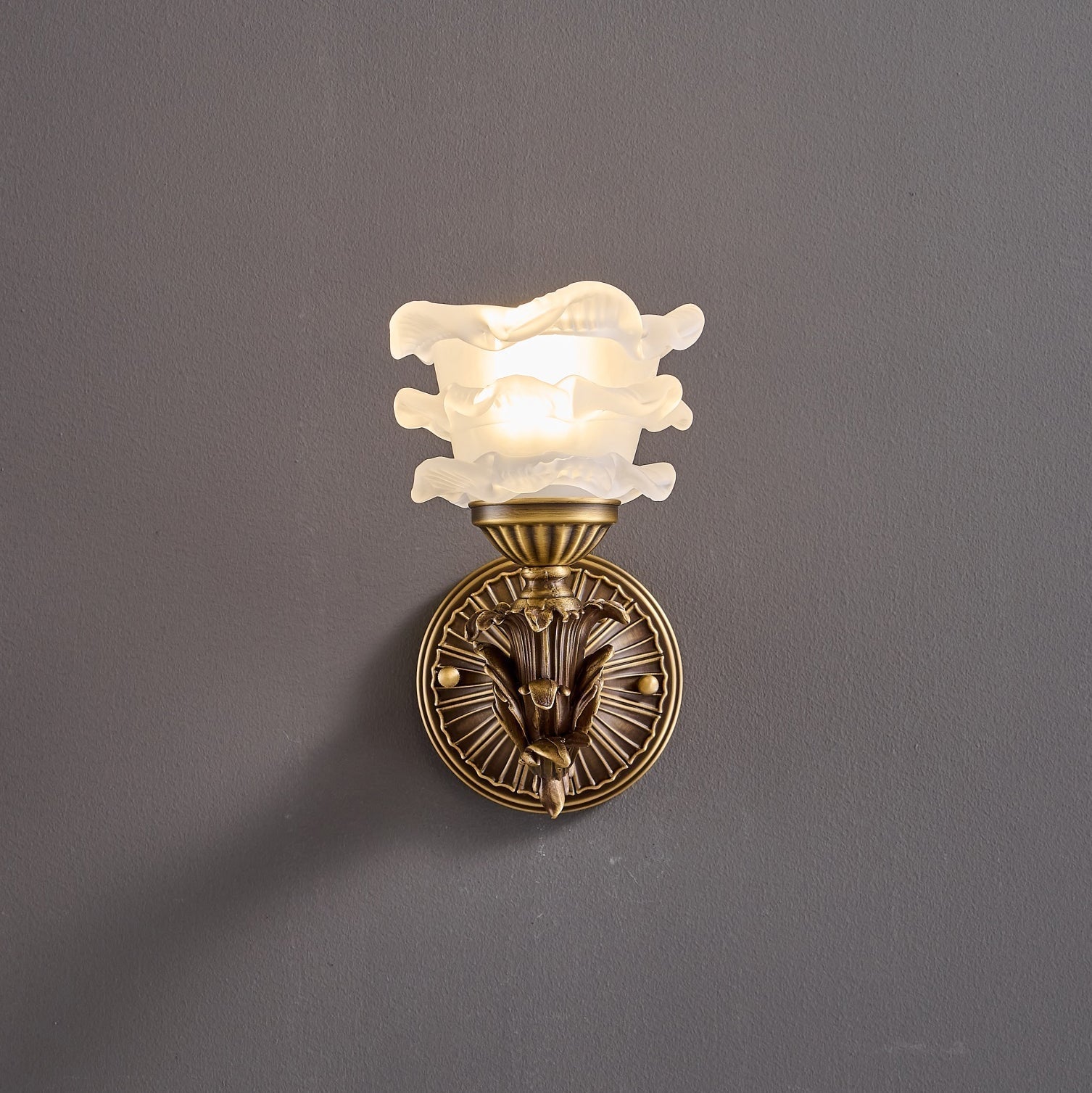Florin Wall Lamp