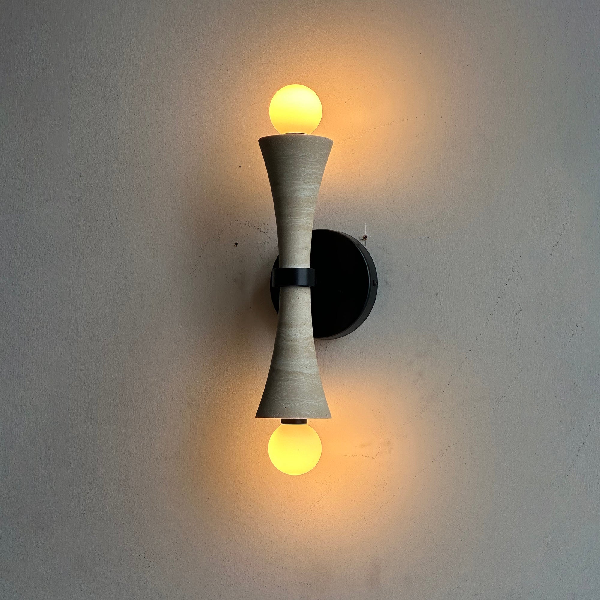 Elaiselle Wall Lamp