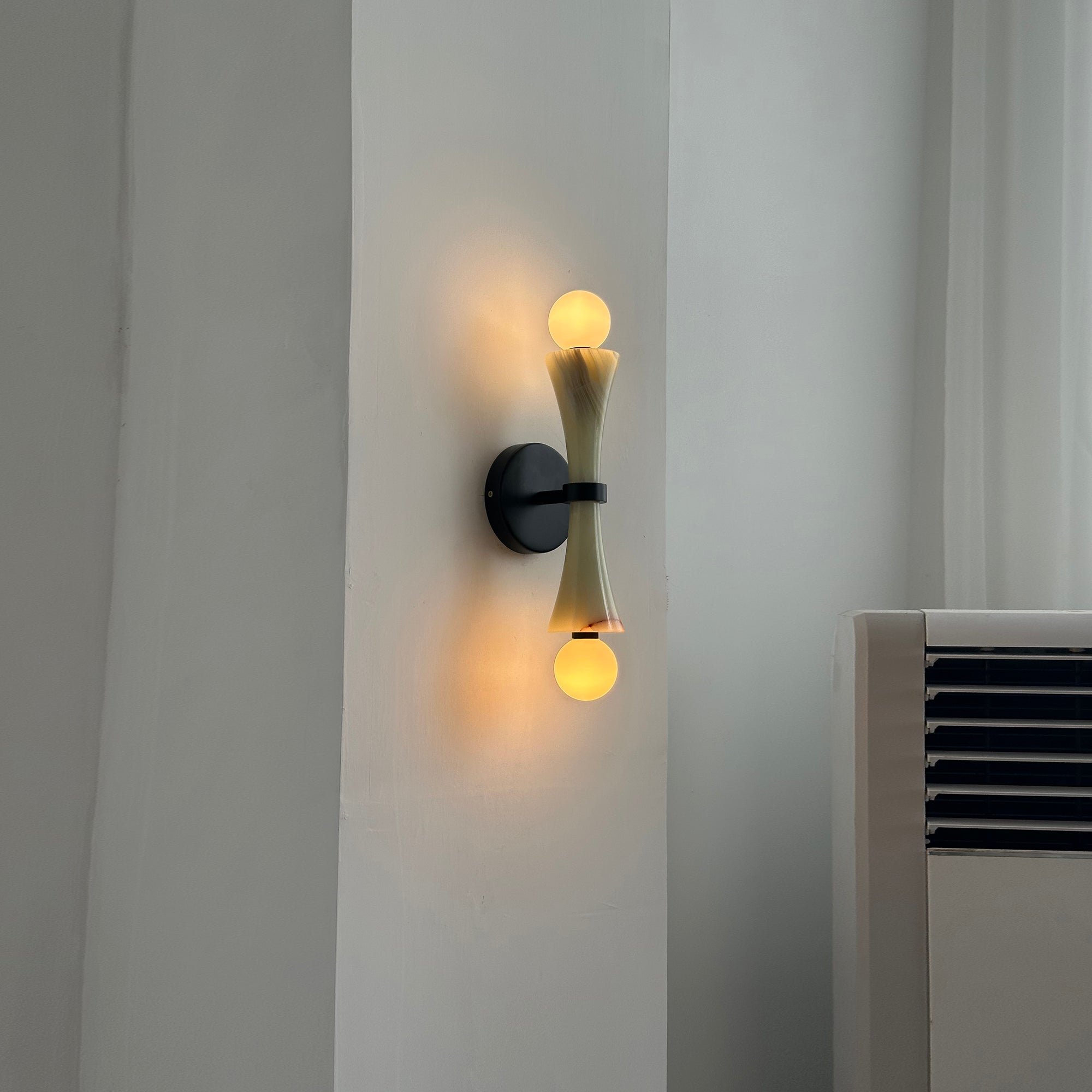 Elaiselle Wall Lamp