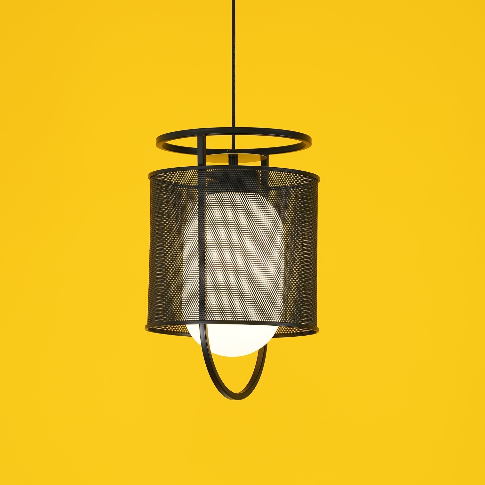 Meren Pendant Lamp Mesh Cylinder Brass Accent Industrial