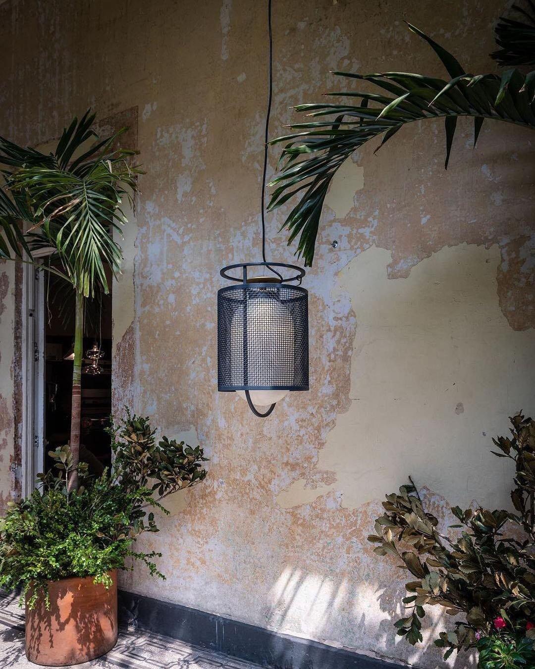 Meren Pendant Lamp Mesh Cylinder Brass Accent Industrial