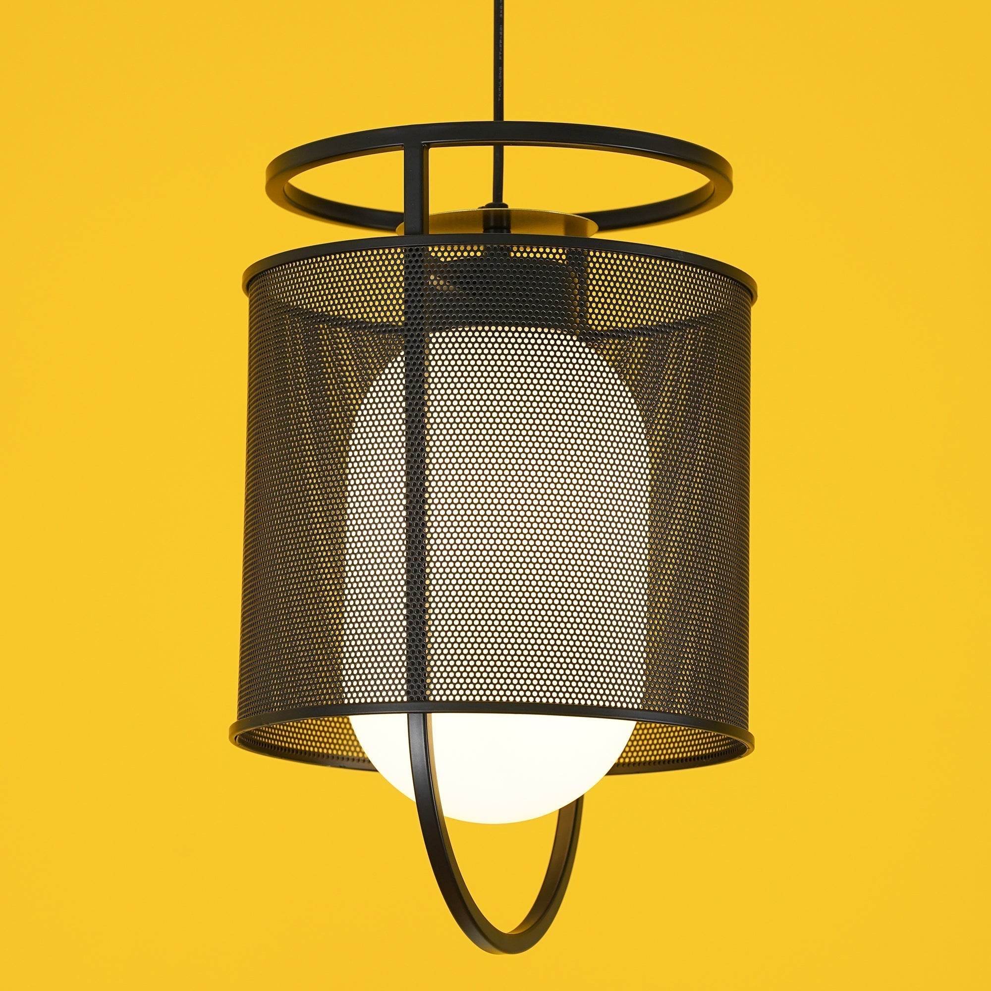 Meren Pendant Lamp Mesh Cylinder Brass Accent Industrial