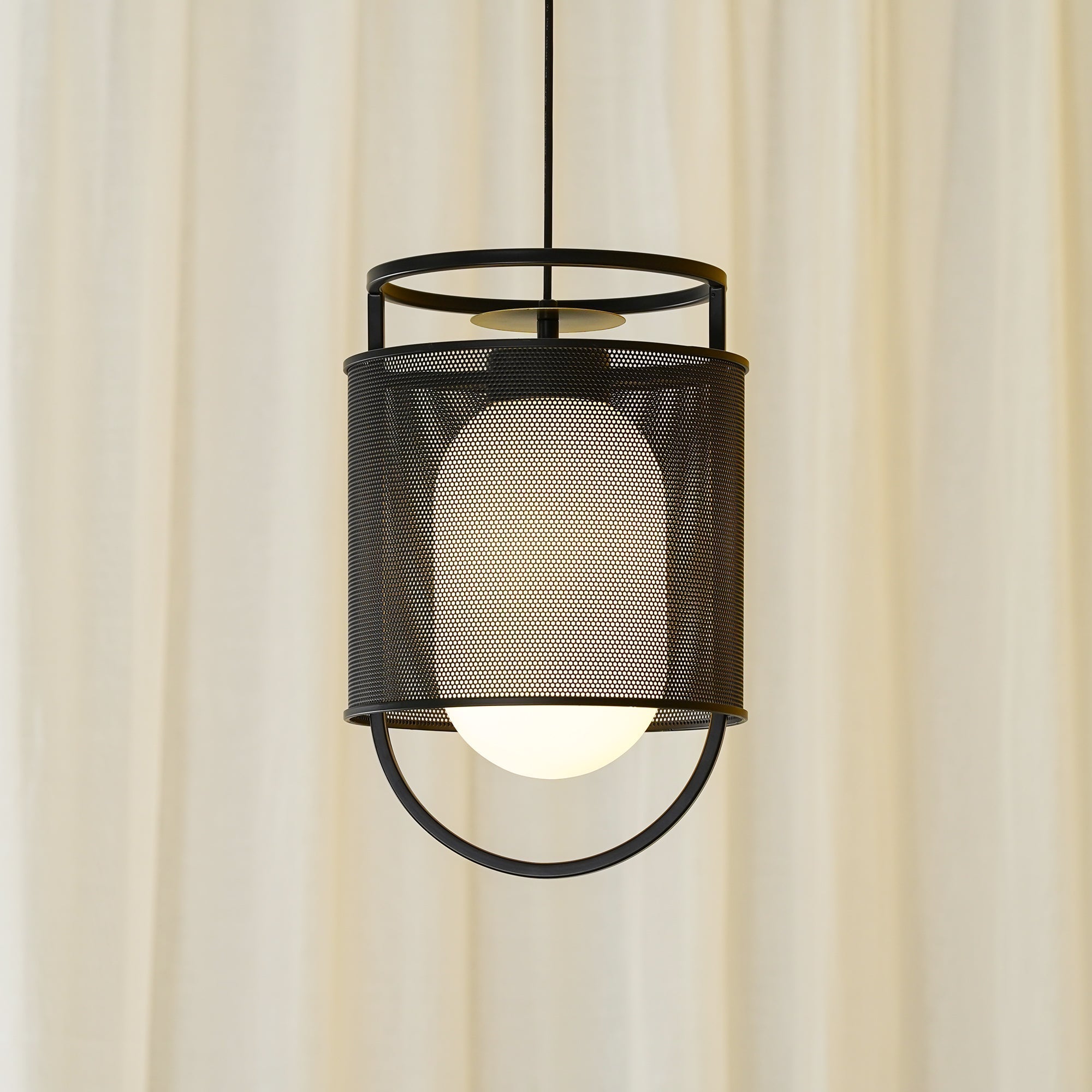 Meren Pendant Lamp Mesh Cylinder Brass Accent Industrial