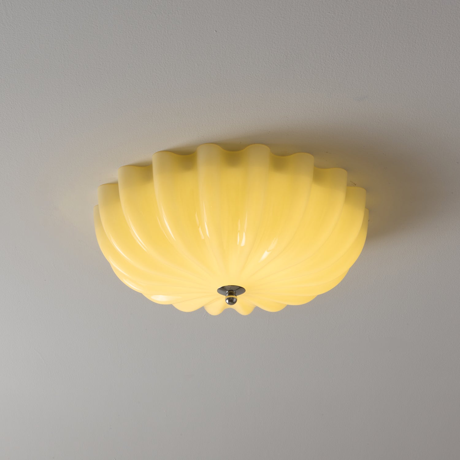 Zerinos Premium Nordic Art Shell Wood Glass Ceiling Light