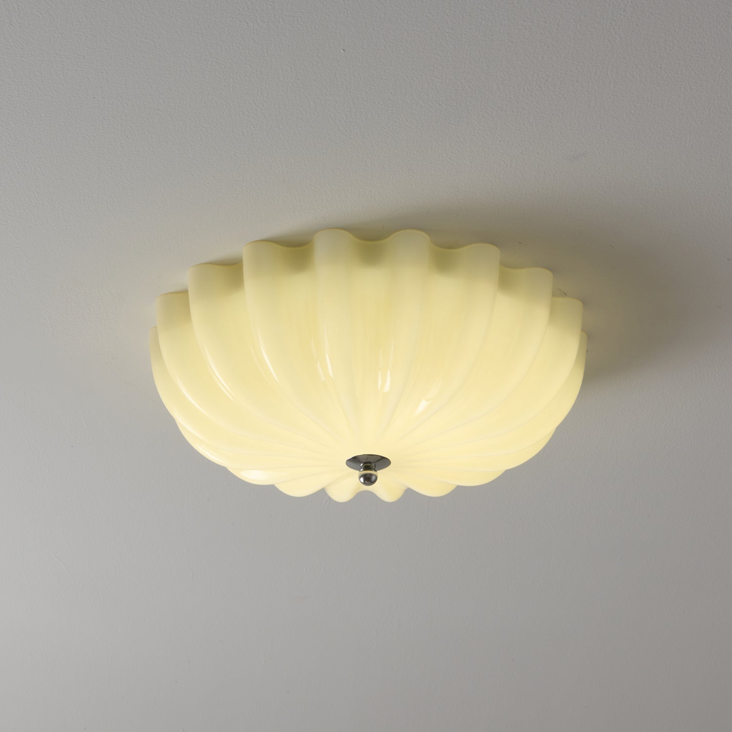 Zerinos Premium Nordic Art Shell Wood Glass Ceiling Light
