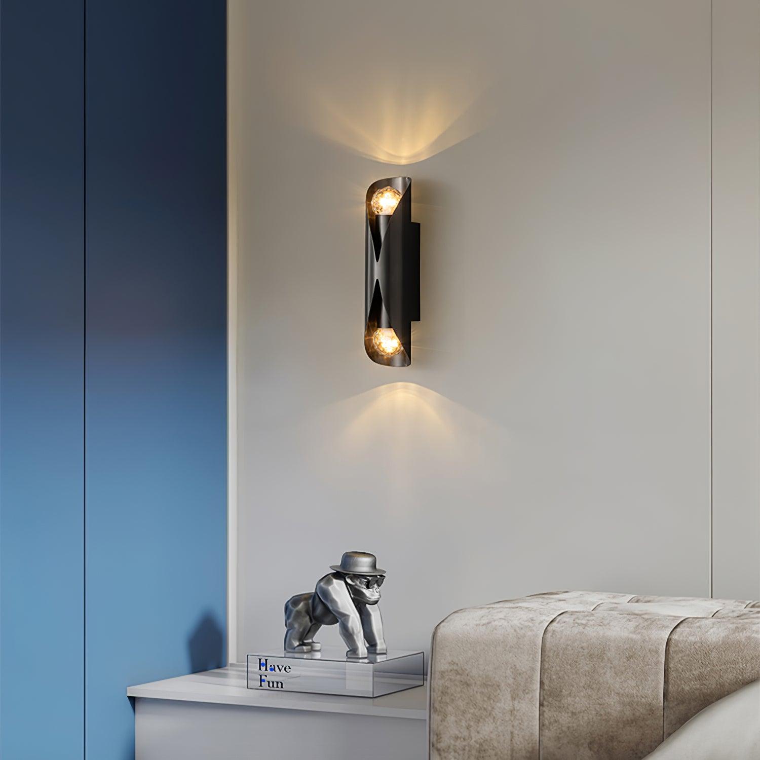 Veyric Diamonds Brass Wall Lamp