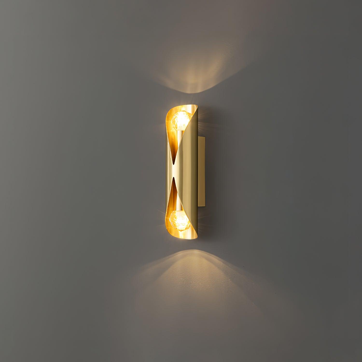 Veyric Diamonds Brass Wall Lamp