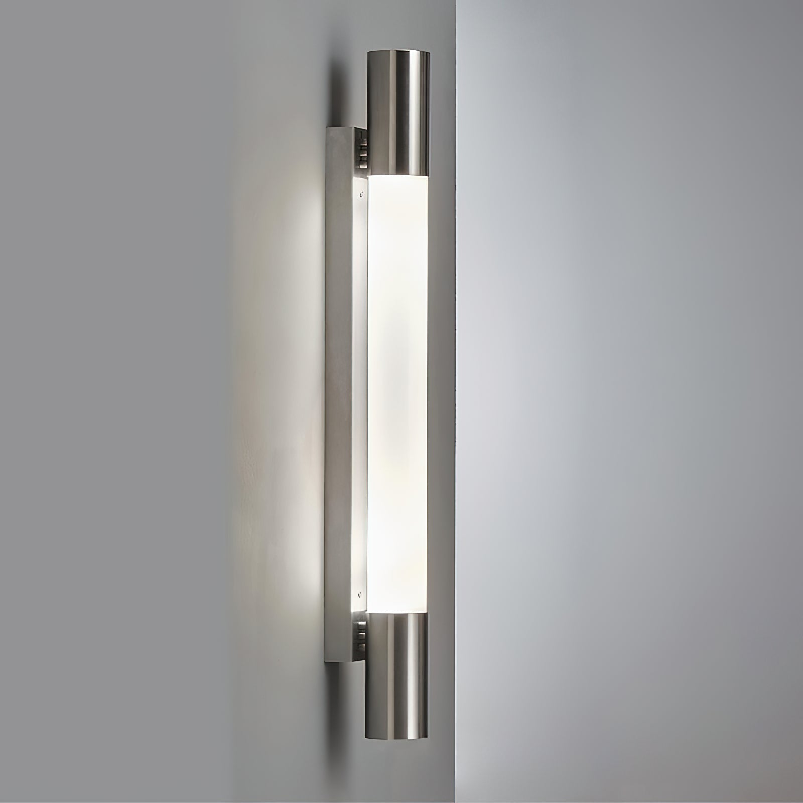 Fleck Wall Lamp