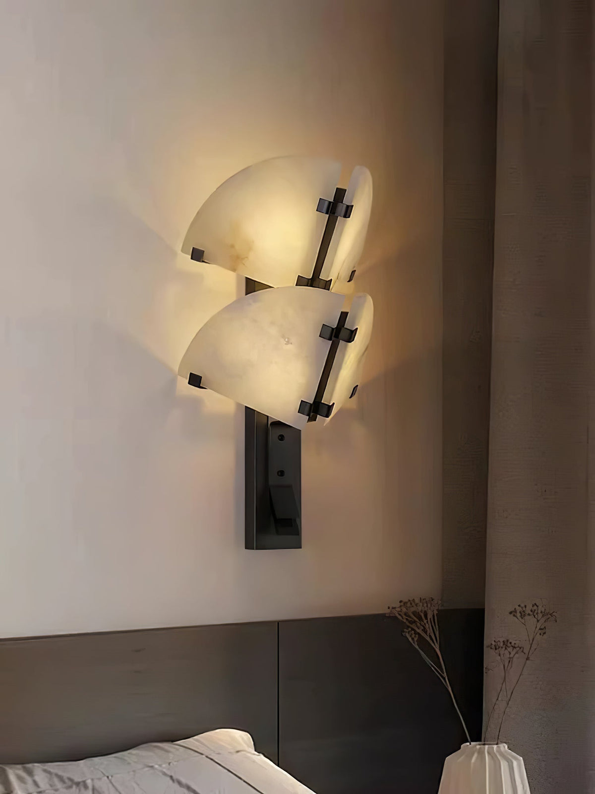 Selesta Modern Alabaster Wall Light