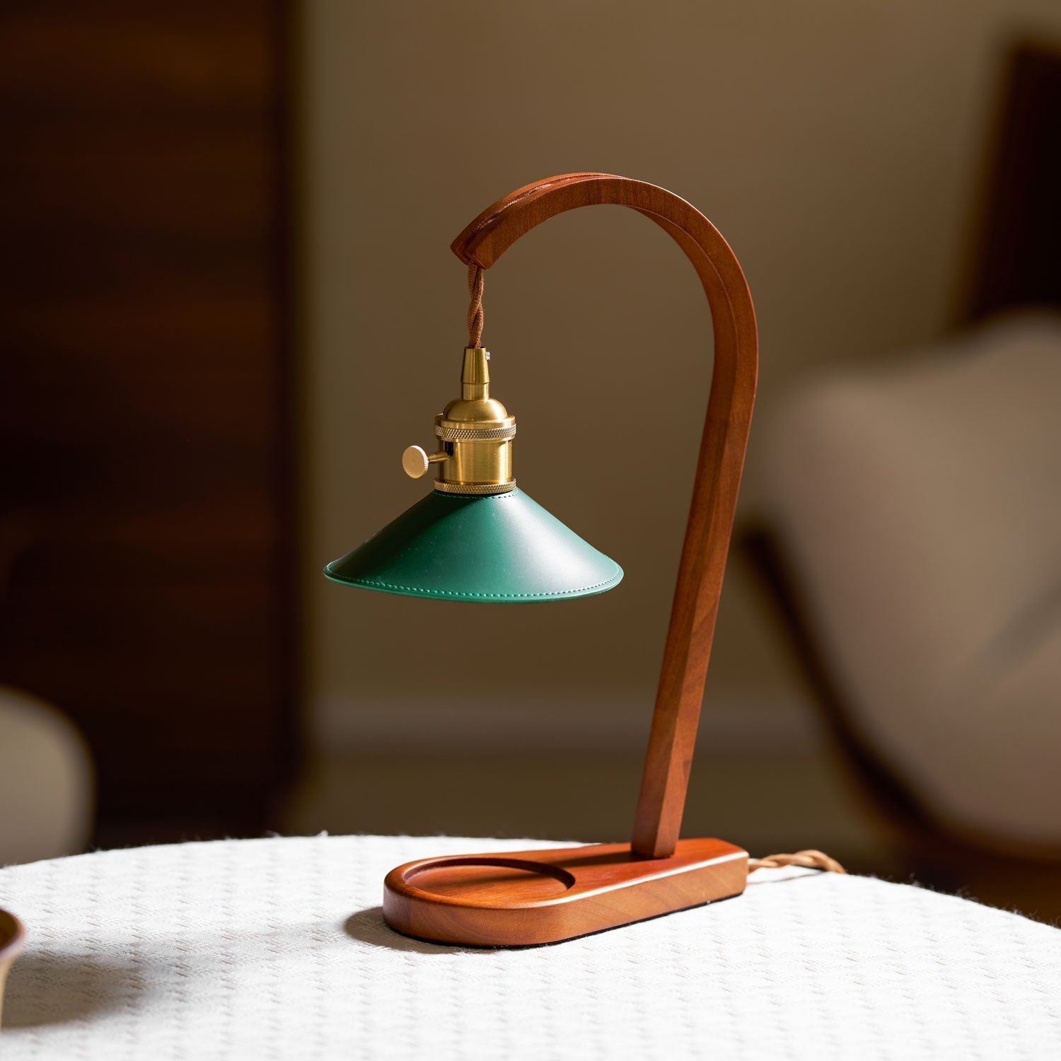 Oreliira Table Lamp