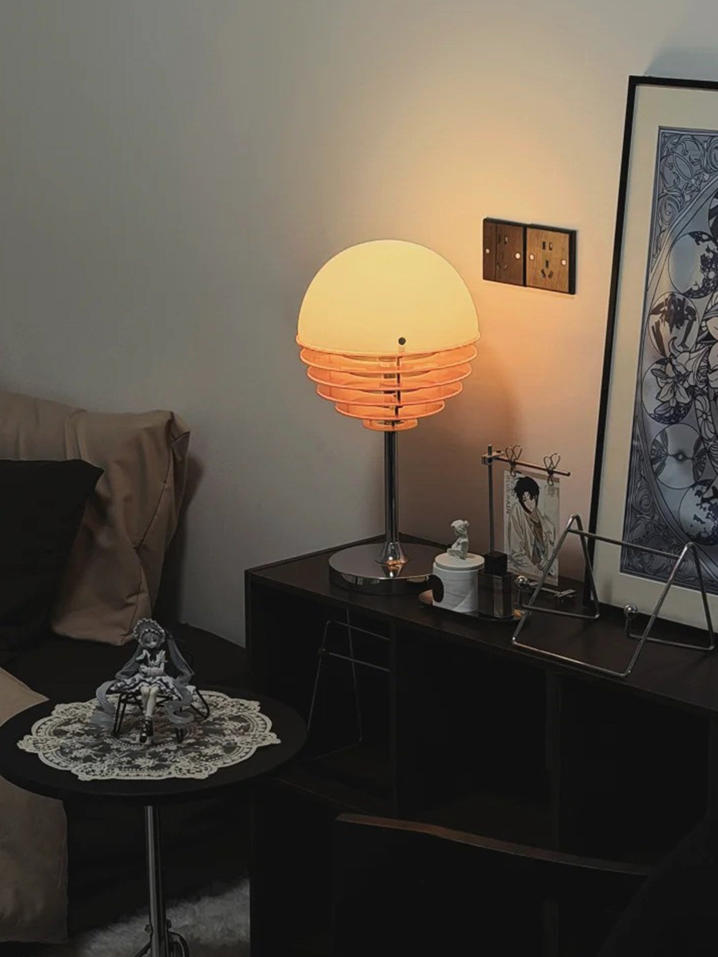 Dome Louver Table Lamp