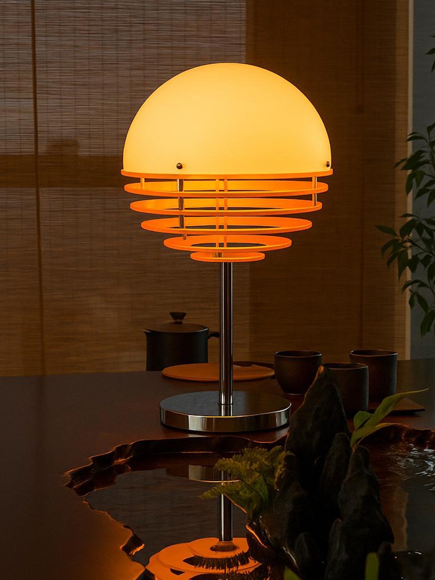 Dome Louver Table Lamp