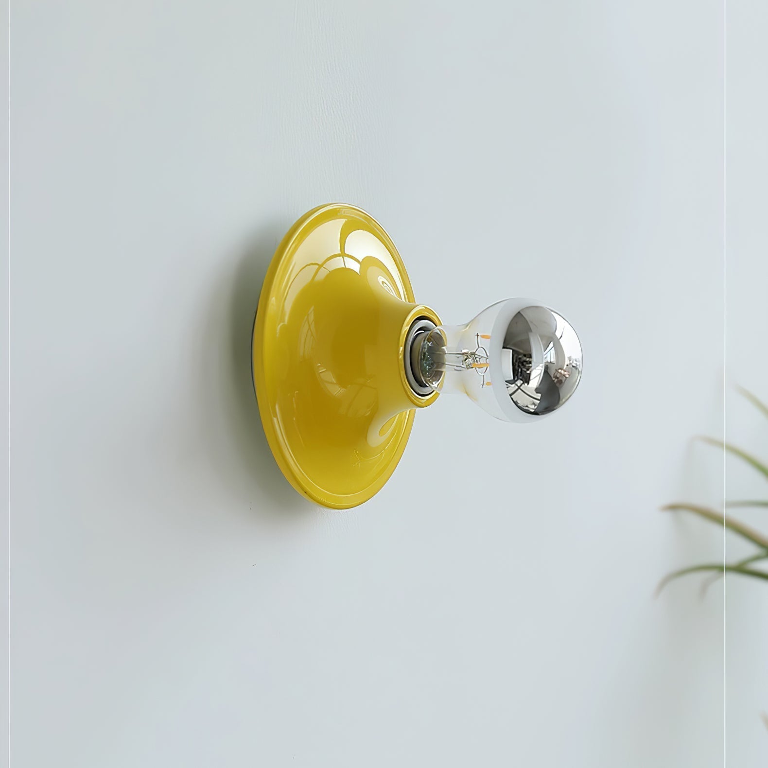 Ortheen Modern Minimalist Glass Sconce Wall lamp - Neutral Decor
