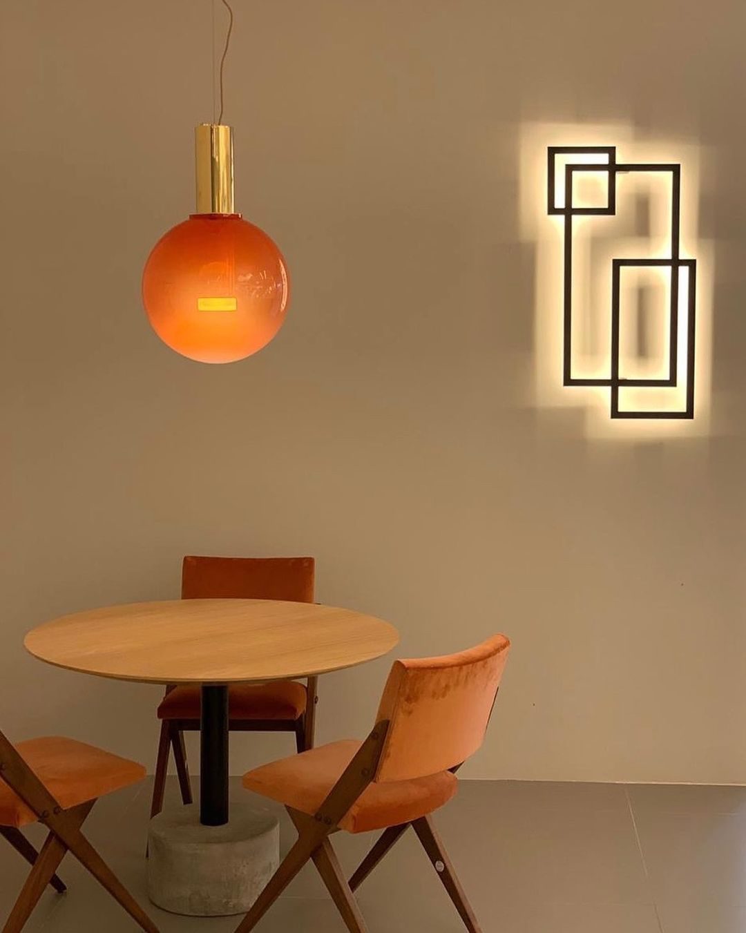 Aeris Minimalist Glass Pendant Lamp
