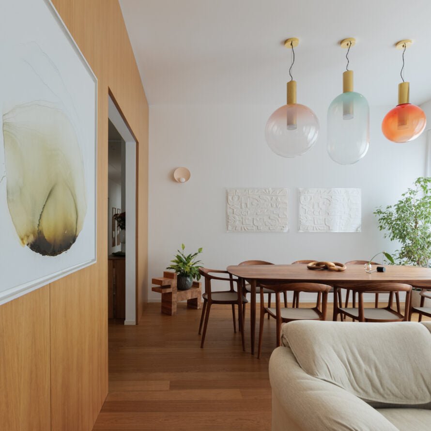 Aeris Minimalist Glass Pendant Lamp