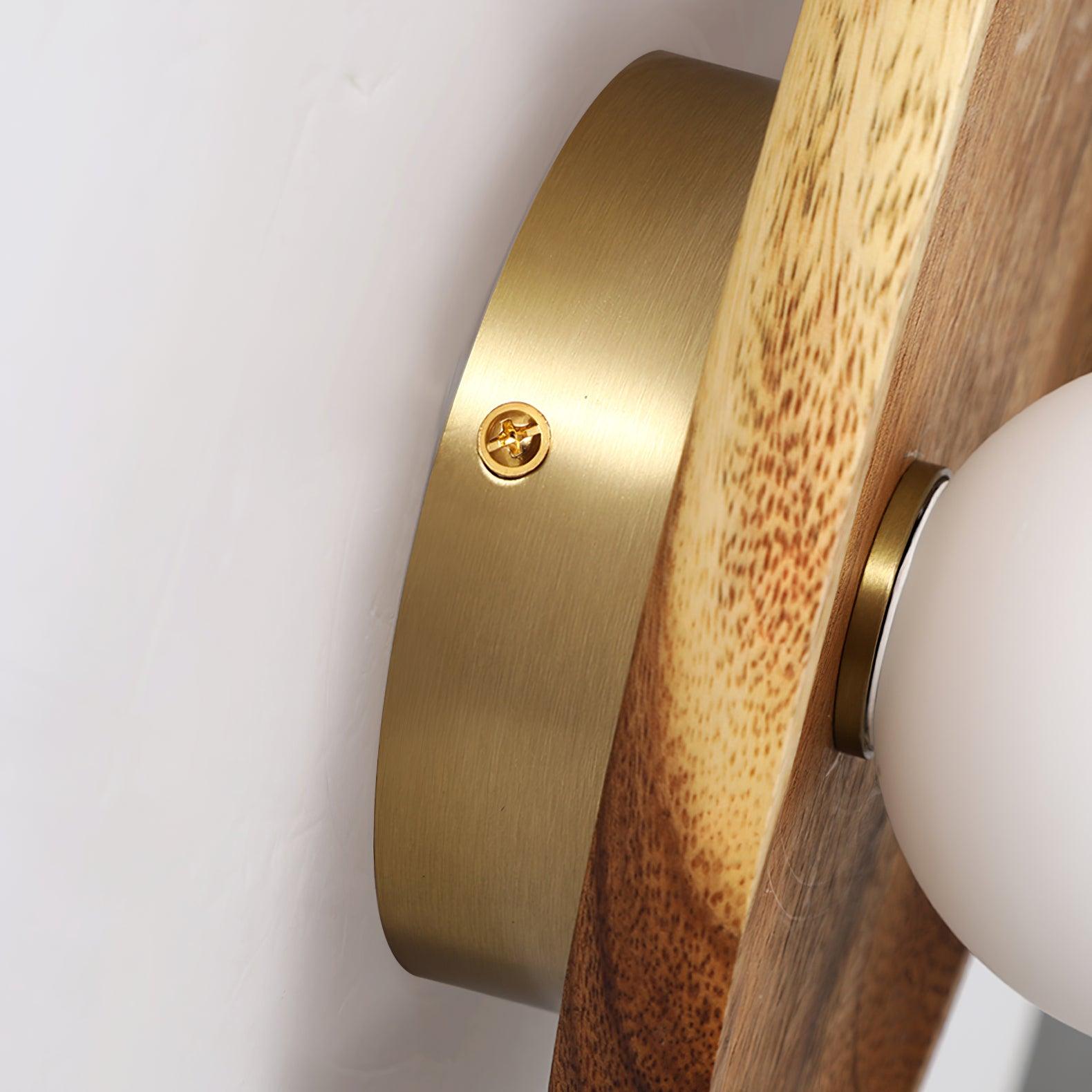 Bravyn Plug-in Wall Lamp