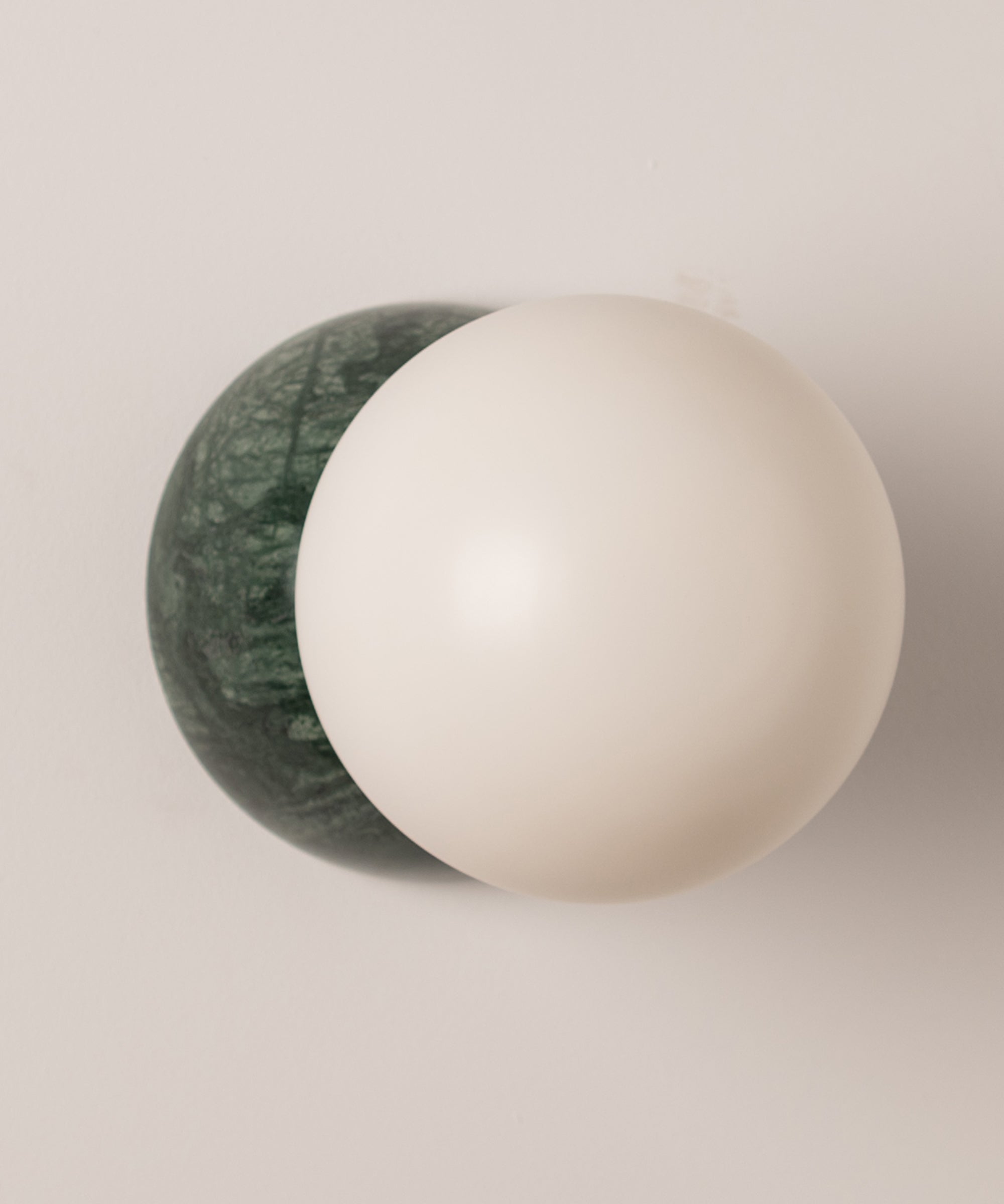 Verdant Wall Lamp