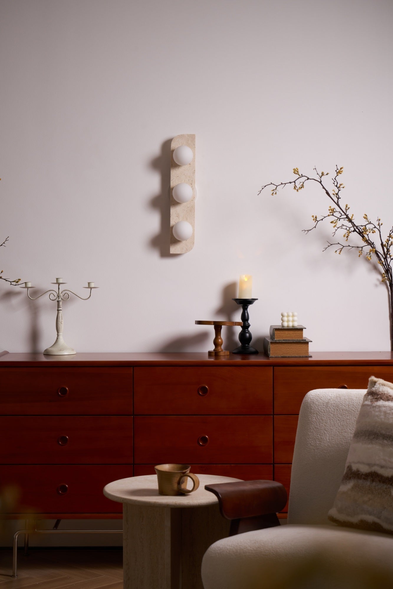 Serearia Minimalist Travertine Plug-In Wall Light