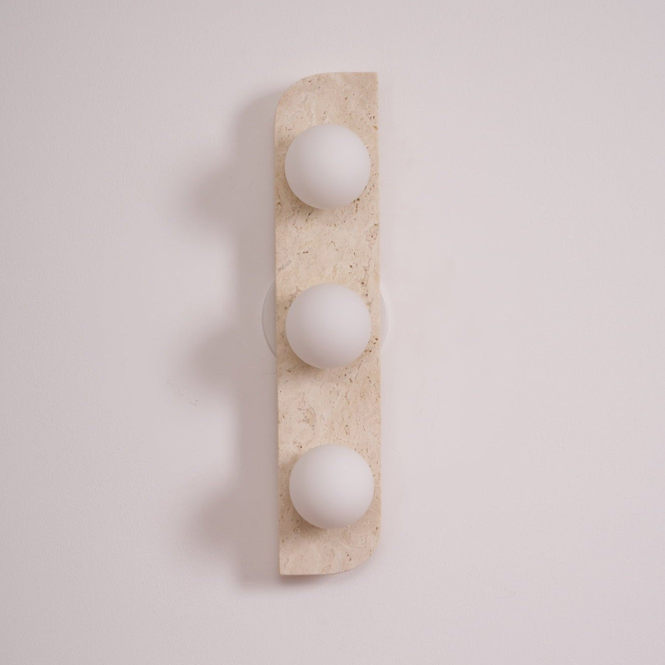 Serearia Minimalist Travertine Plug-In Wall Light