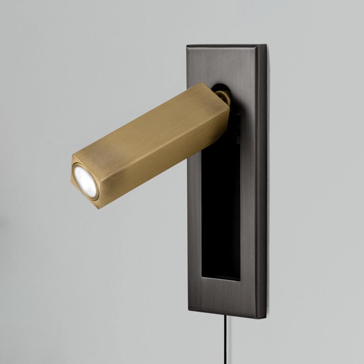 Eurvaran Embedded Bedside Plug-in Sconce Wall lamp