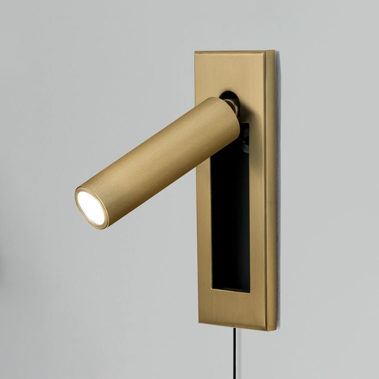 Eurvaran Embedded Bedside Plug-in Sconce Wall lamp