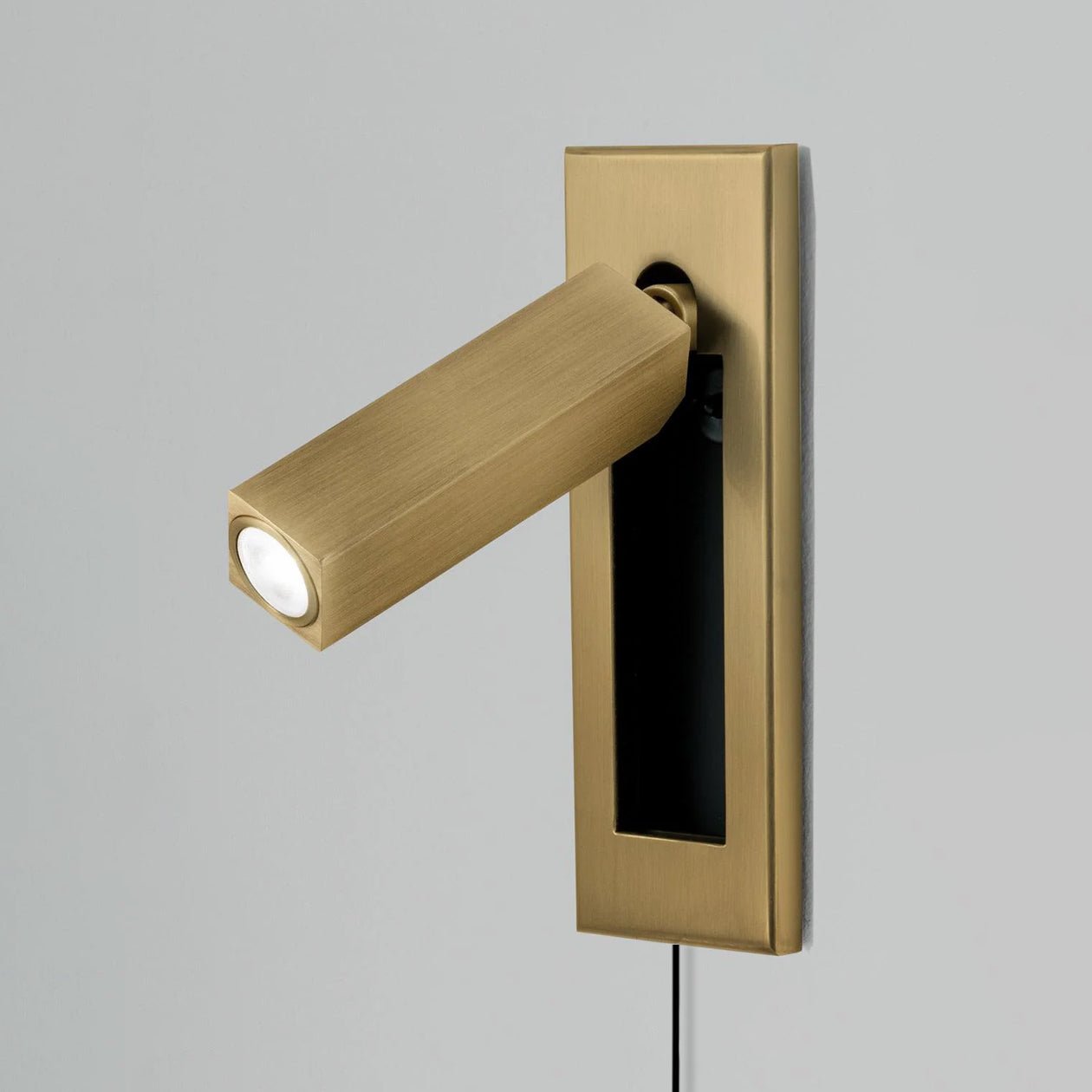 Eurvaran Embedded Bedside Plug-in Sconce Wall lamp