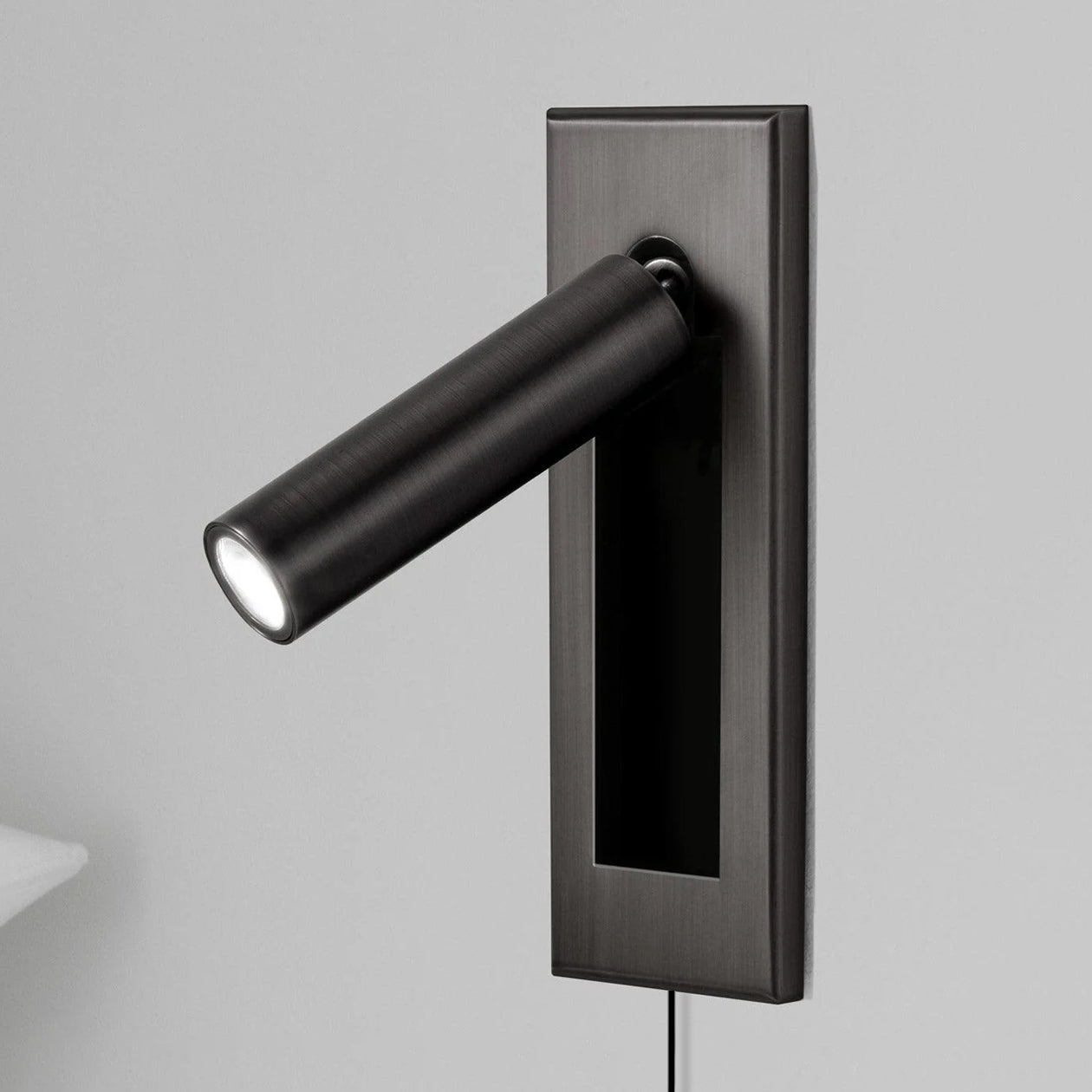 Eurvaran Embedded Bedside Plug-in Sconce Wall lamp