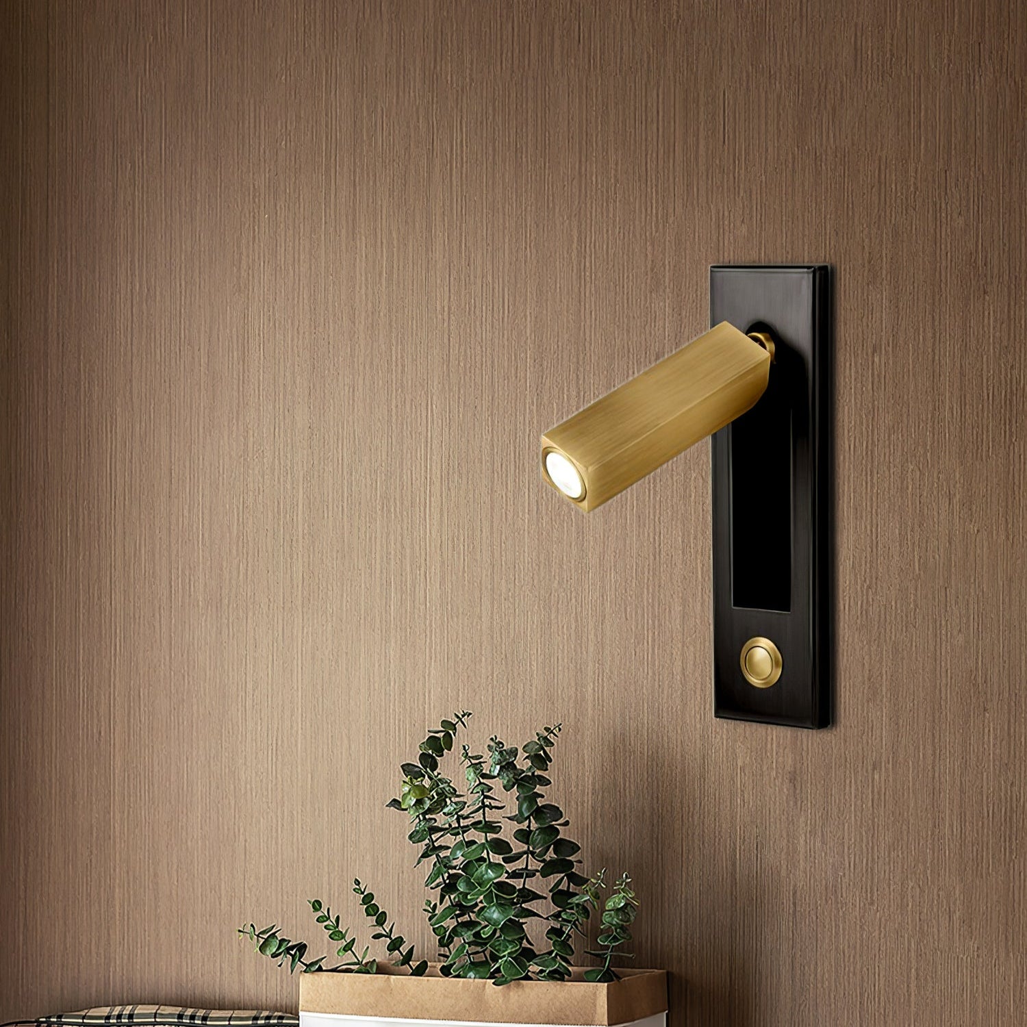 Everwick Embedded Bedside Indoor Wall Light