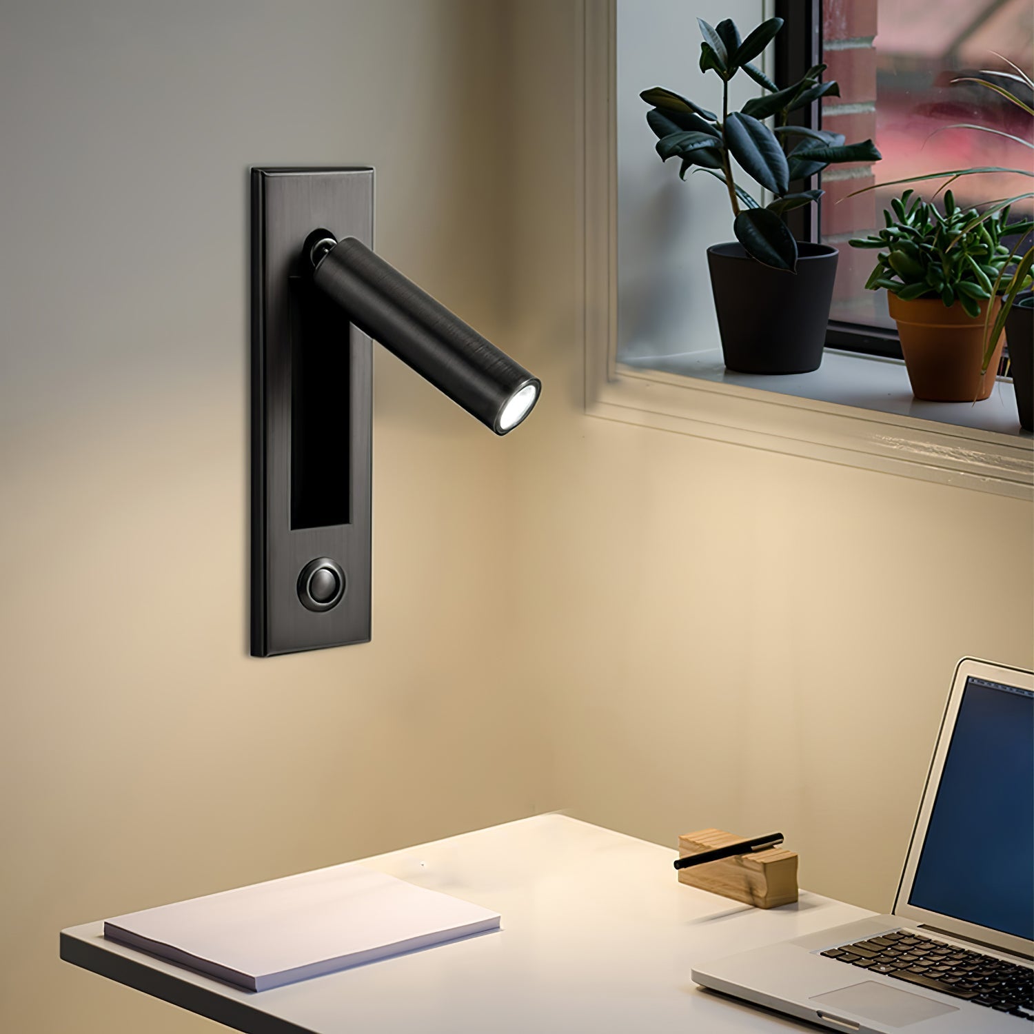 Eurvaran Embedded Bedside Plug-in Sconce Wall lamp