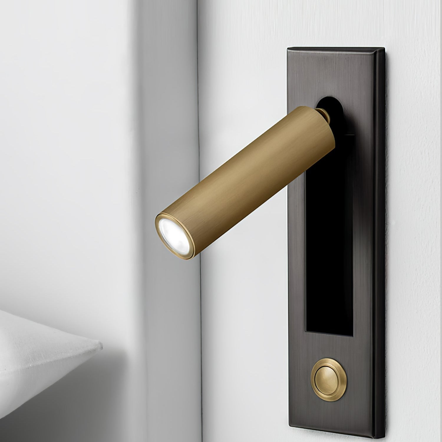 Everwick Embedded Bedside Indoor Wall Light
