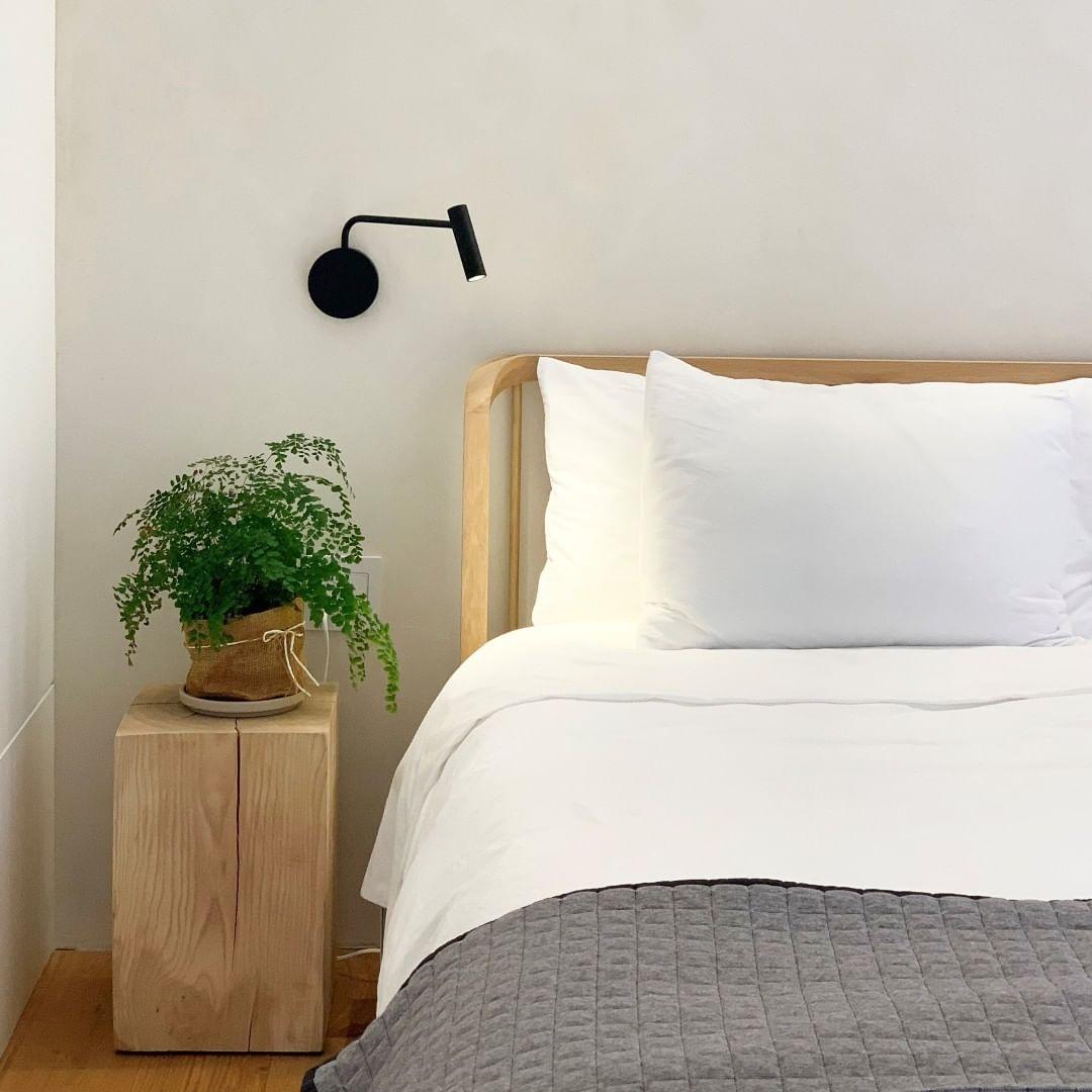 Kiroxen Minimalist Disc LED Sconce Wall Lamp