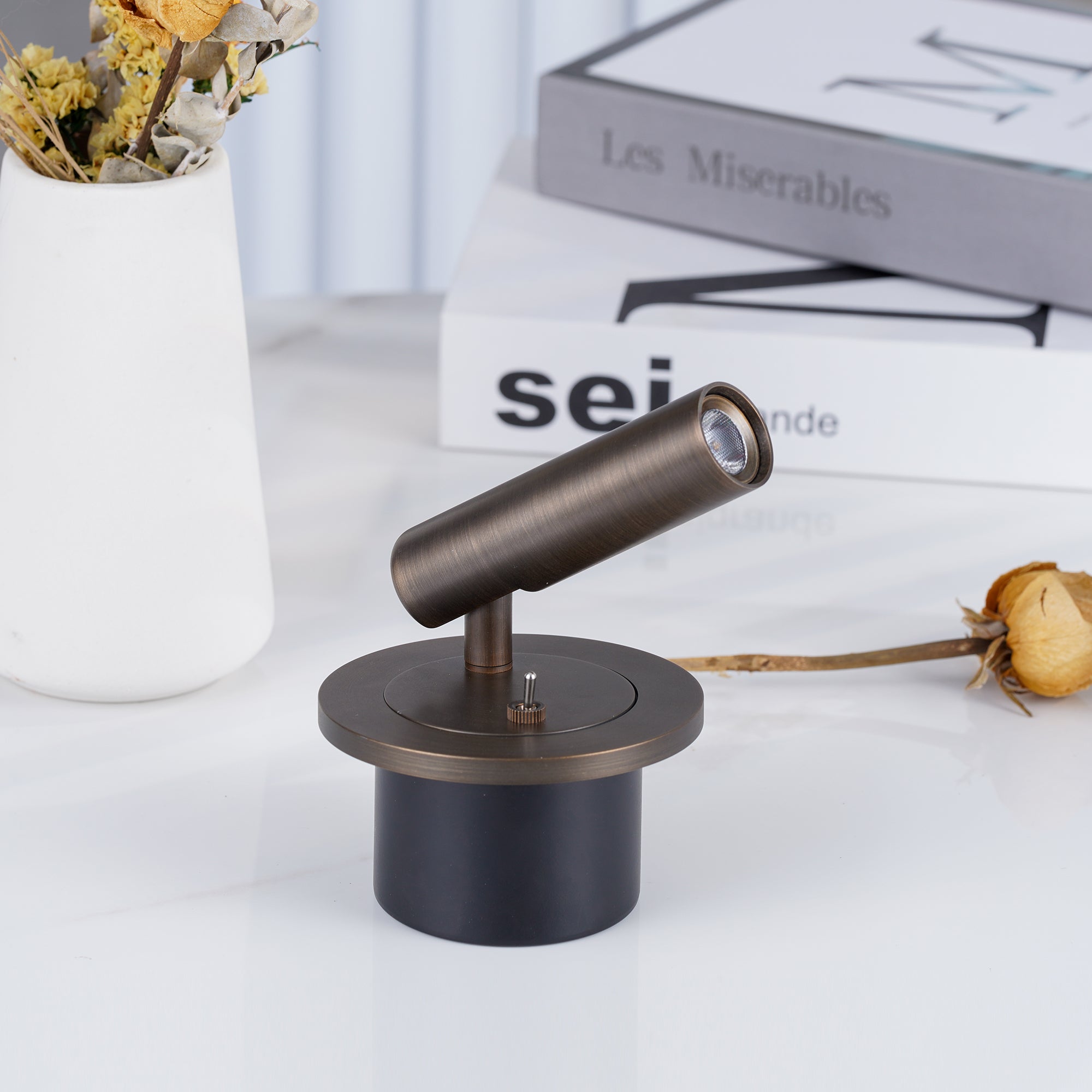 Galenor Modern Minimalist Reading Wall Lamp