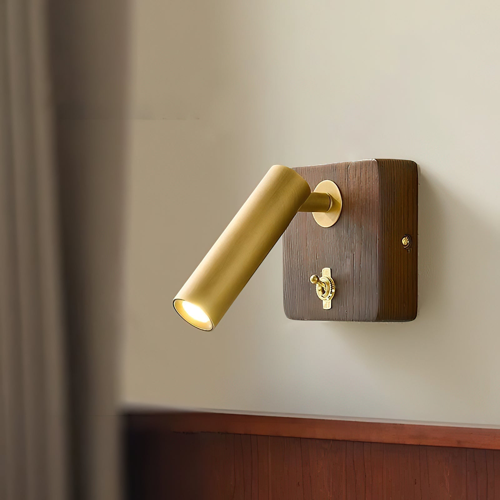 Sorinielle Wall Lamp