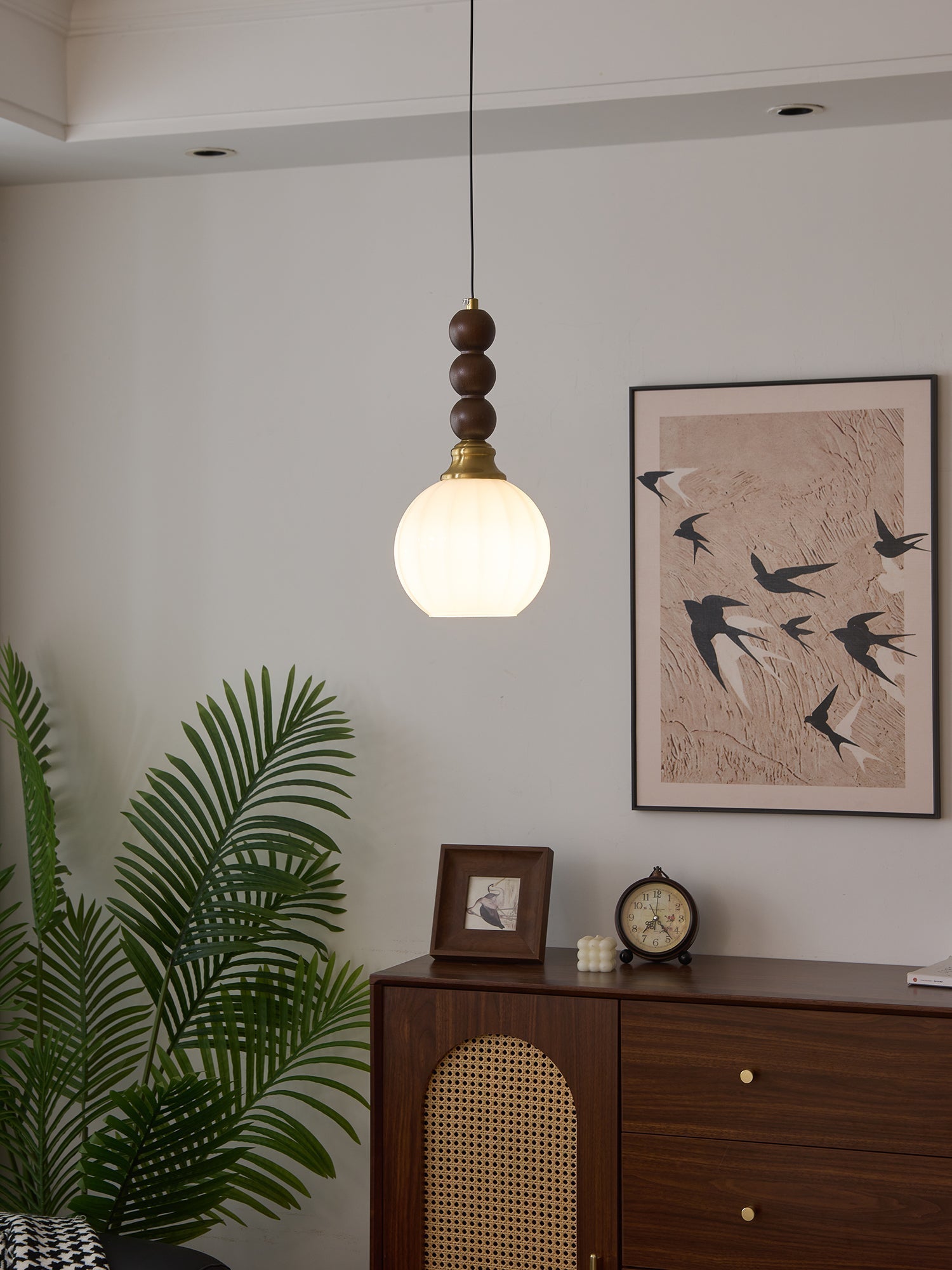 Vothaila Traditional Elegance Vintage Glass Wood Pendant Light