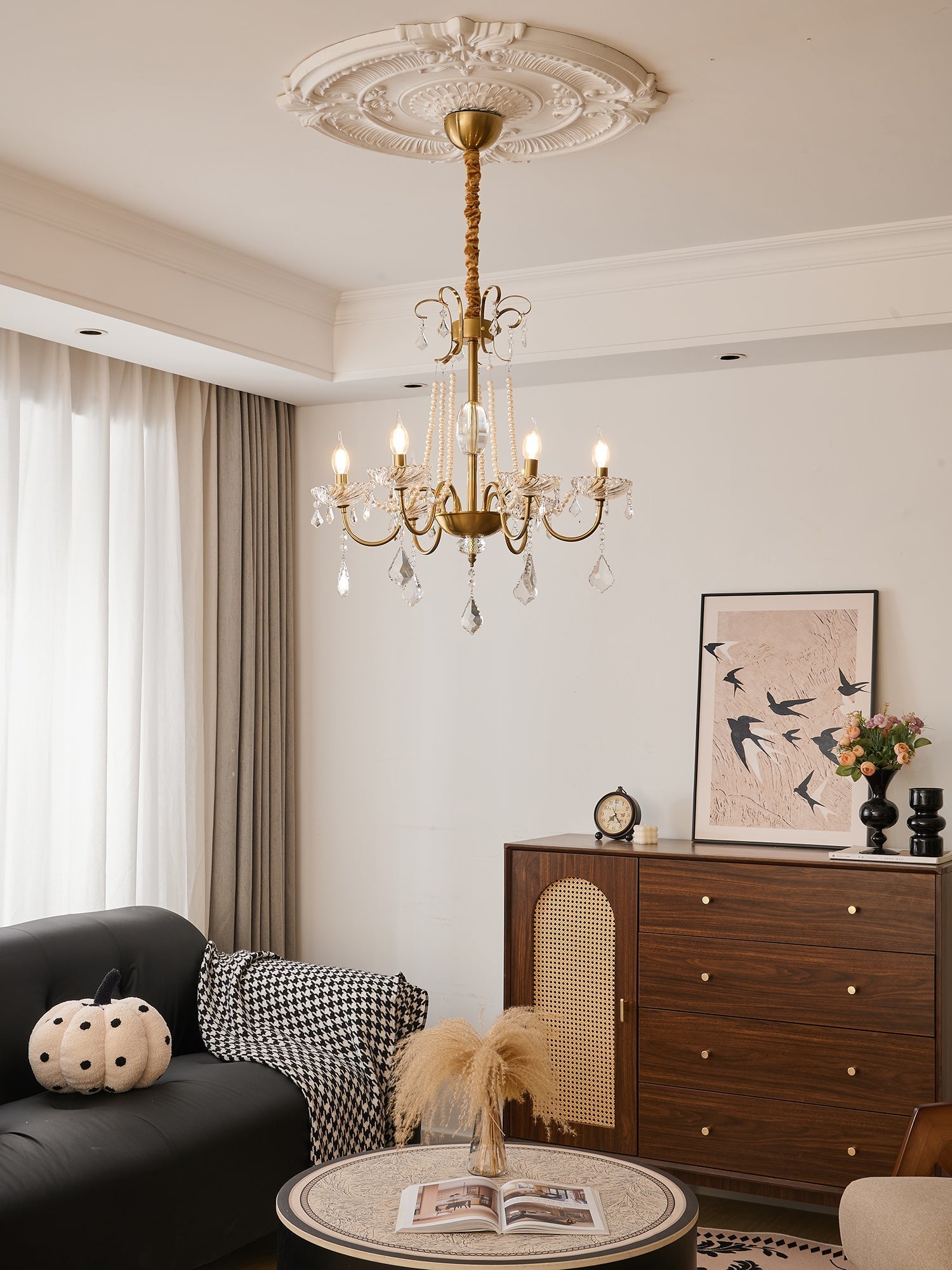 Evaria Traditional Luxury Crystal Pearl Chandelier