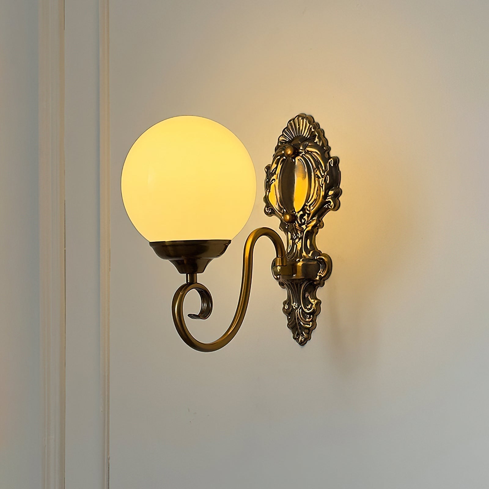 Lavinia Wall Lamp