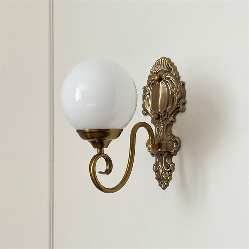 Lavinia Wall Lamp
