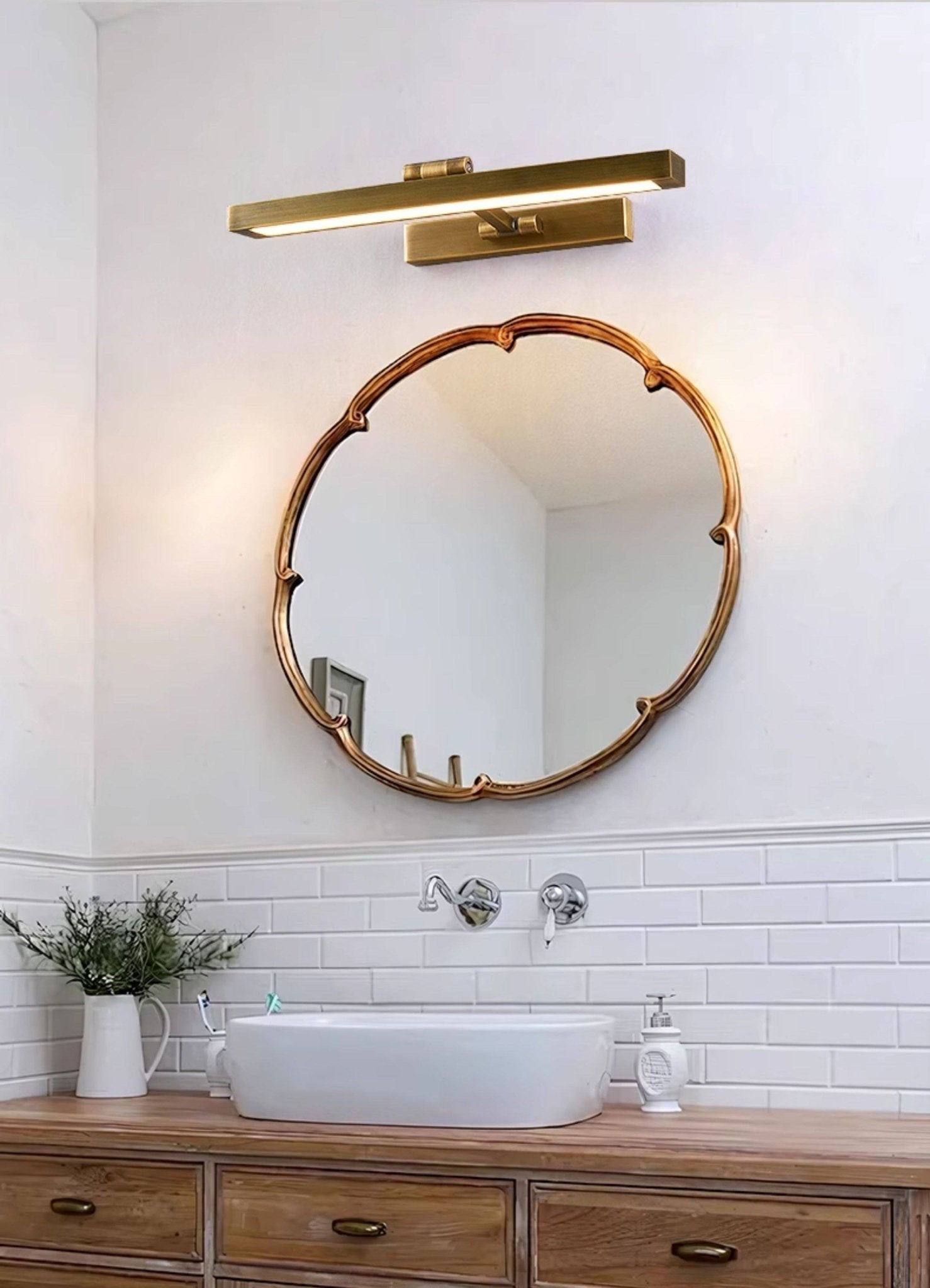 Elairina Wall Light