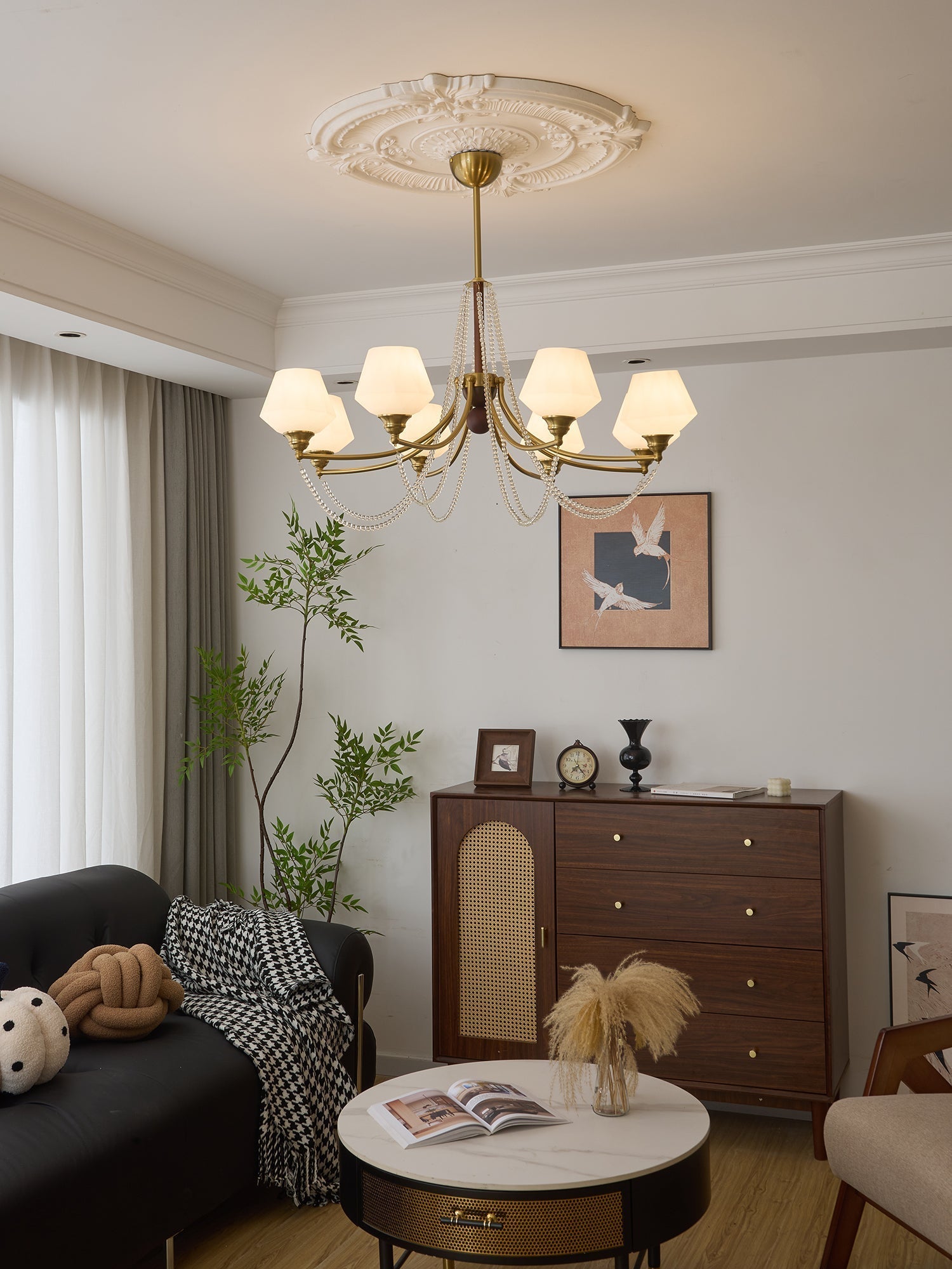 Othaus Traditional Elegance Vintage Wood Chandelier