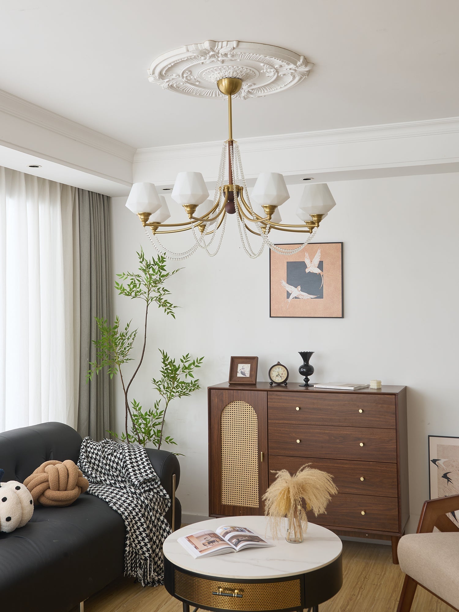Othaus Traditional Elegance Vintage Wood Chandelier