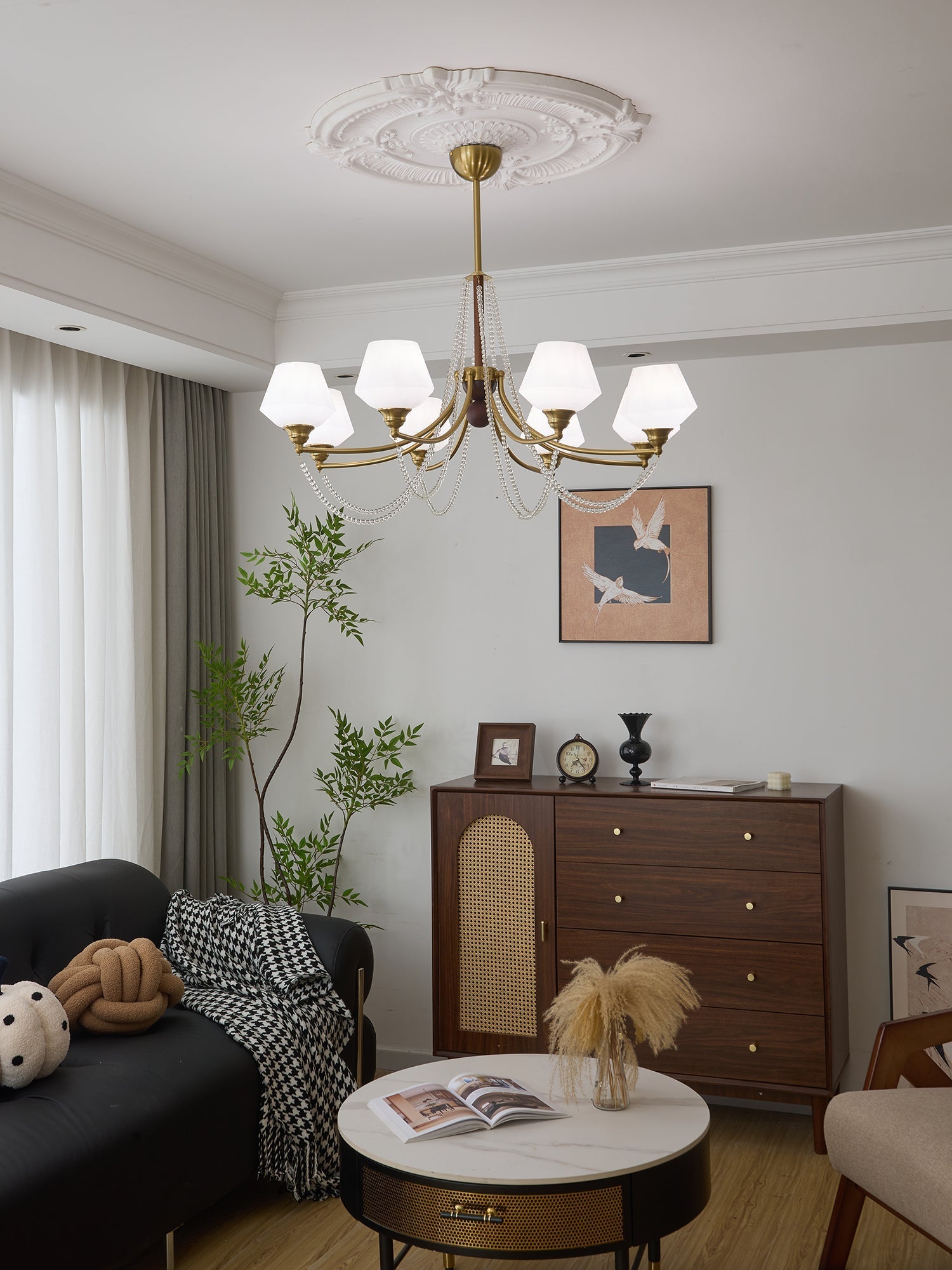 Othaus Traditional Elegance Vintage Wood Chandelier