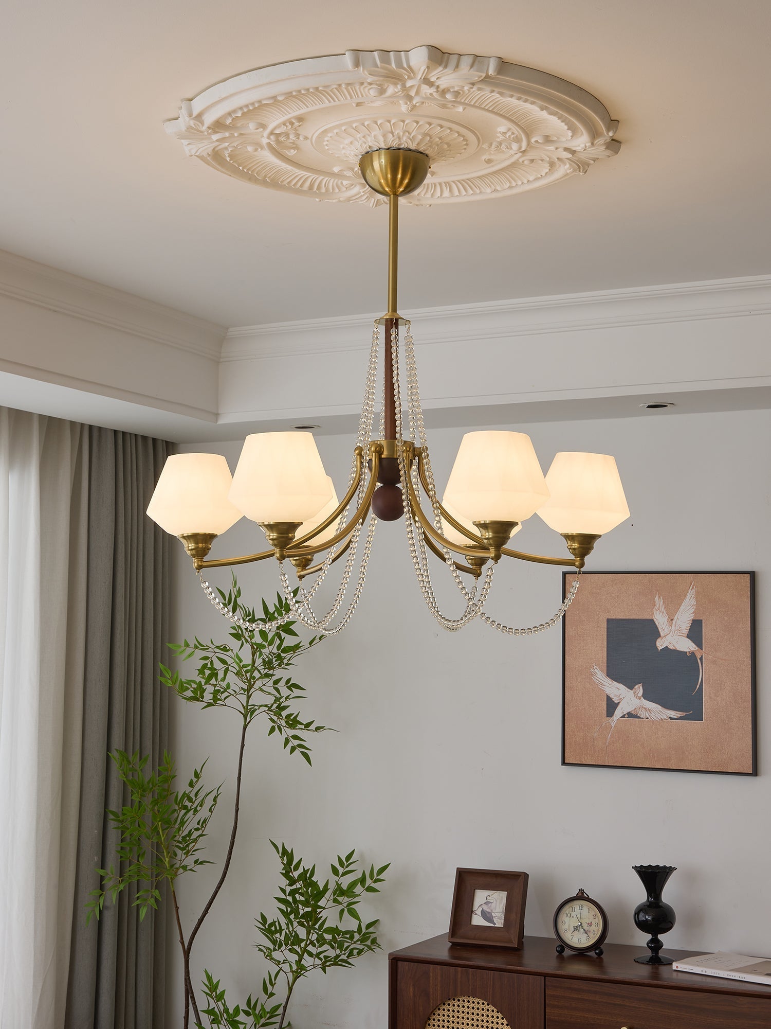 Othaus Traditional Elegance Vintage Wood Chandelier