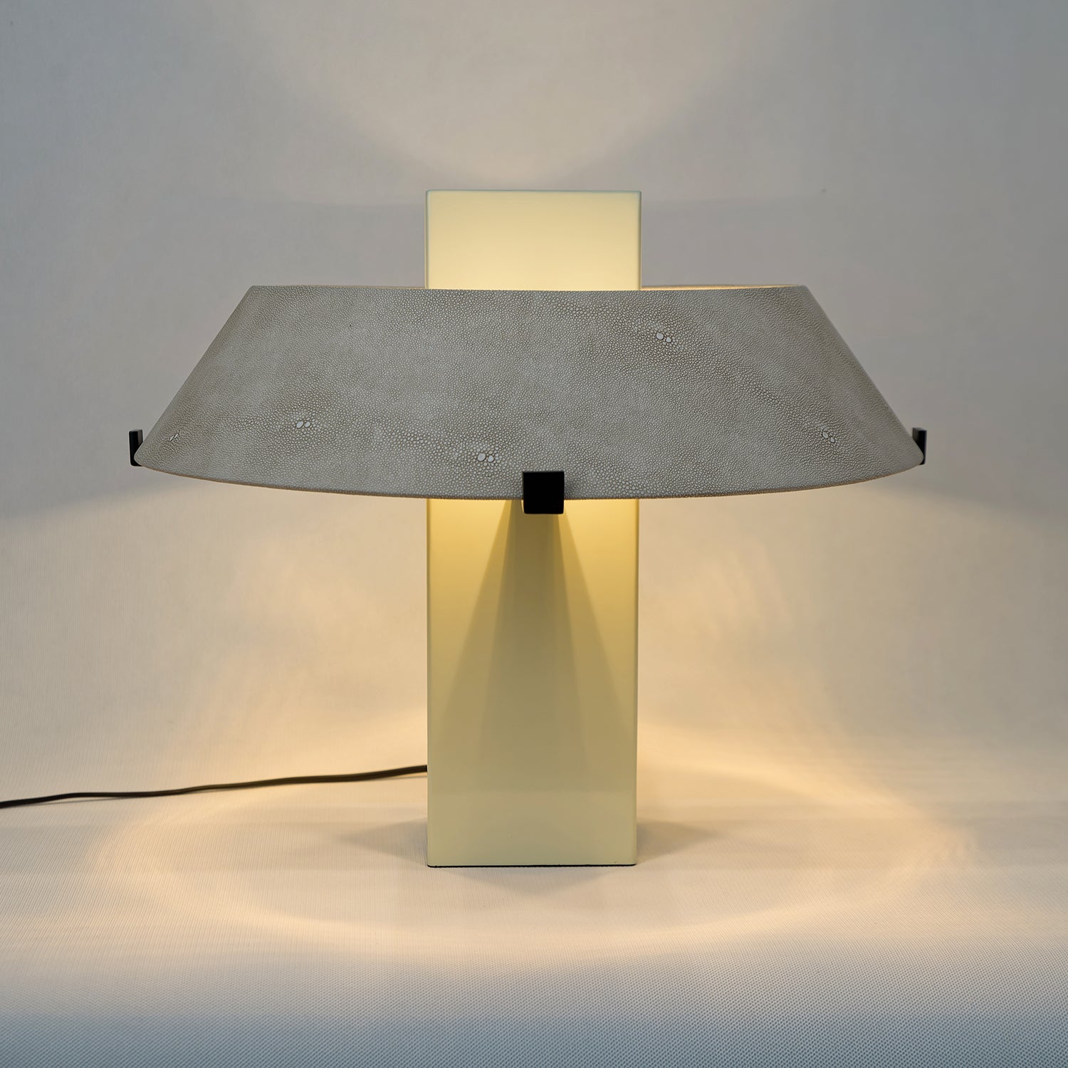 Cruz Table Lamp