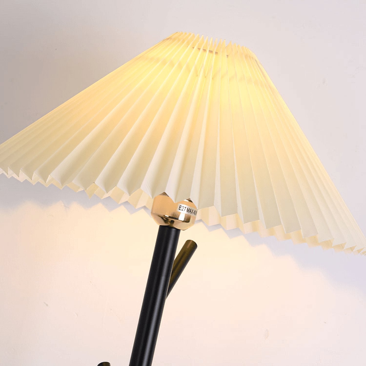 Nora Modern Floor Lamp
