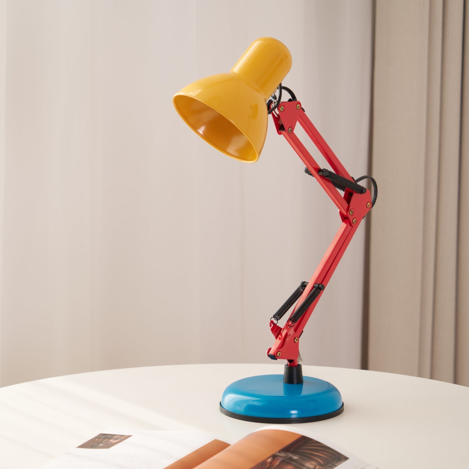 Aven Modern Table Lamp